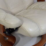 Stressless relaxation chair Consul (M) Classic in teak and ivory leather, Norway