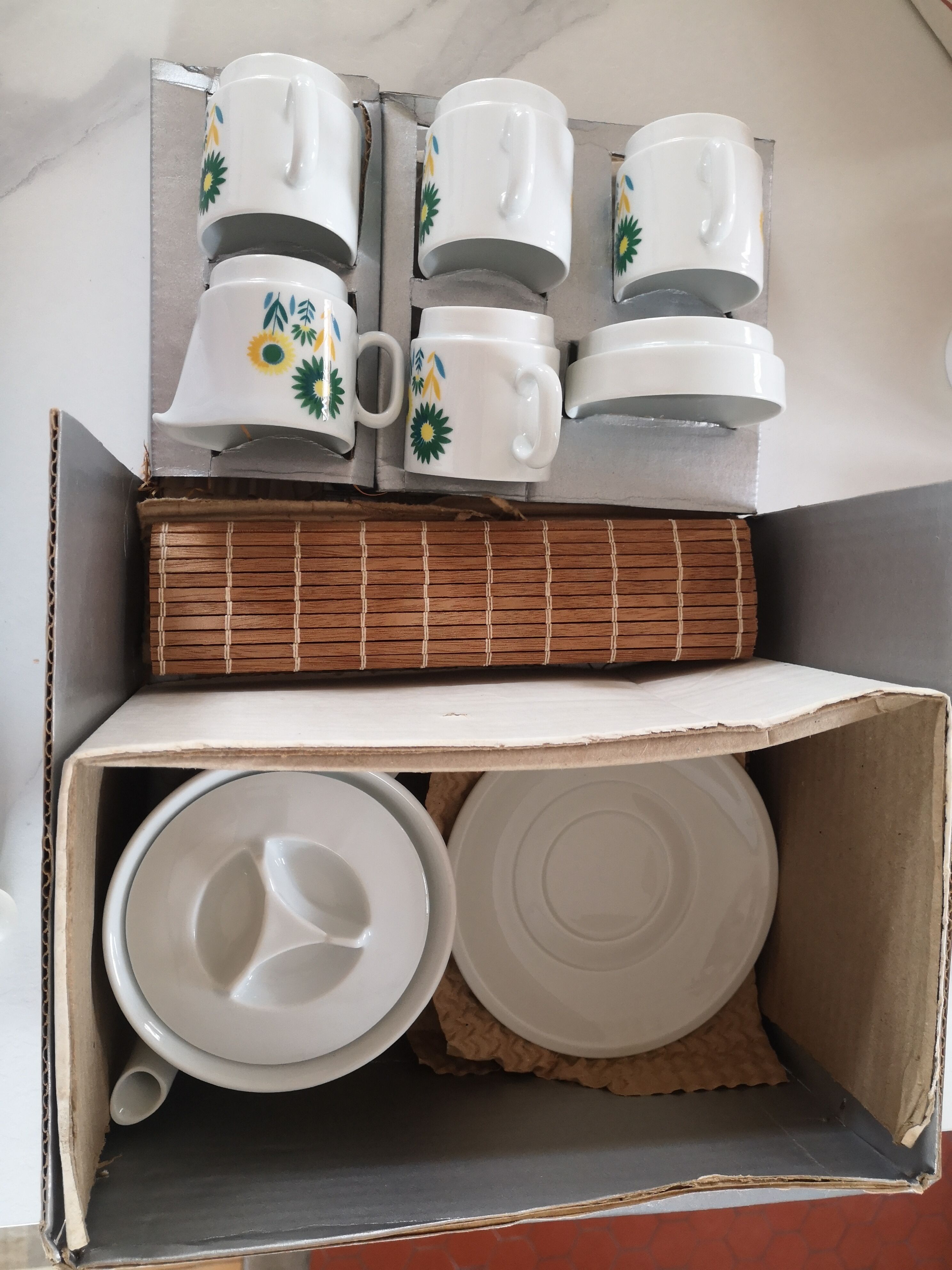 Sologne porcelain coffee service