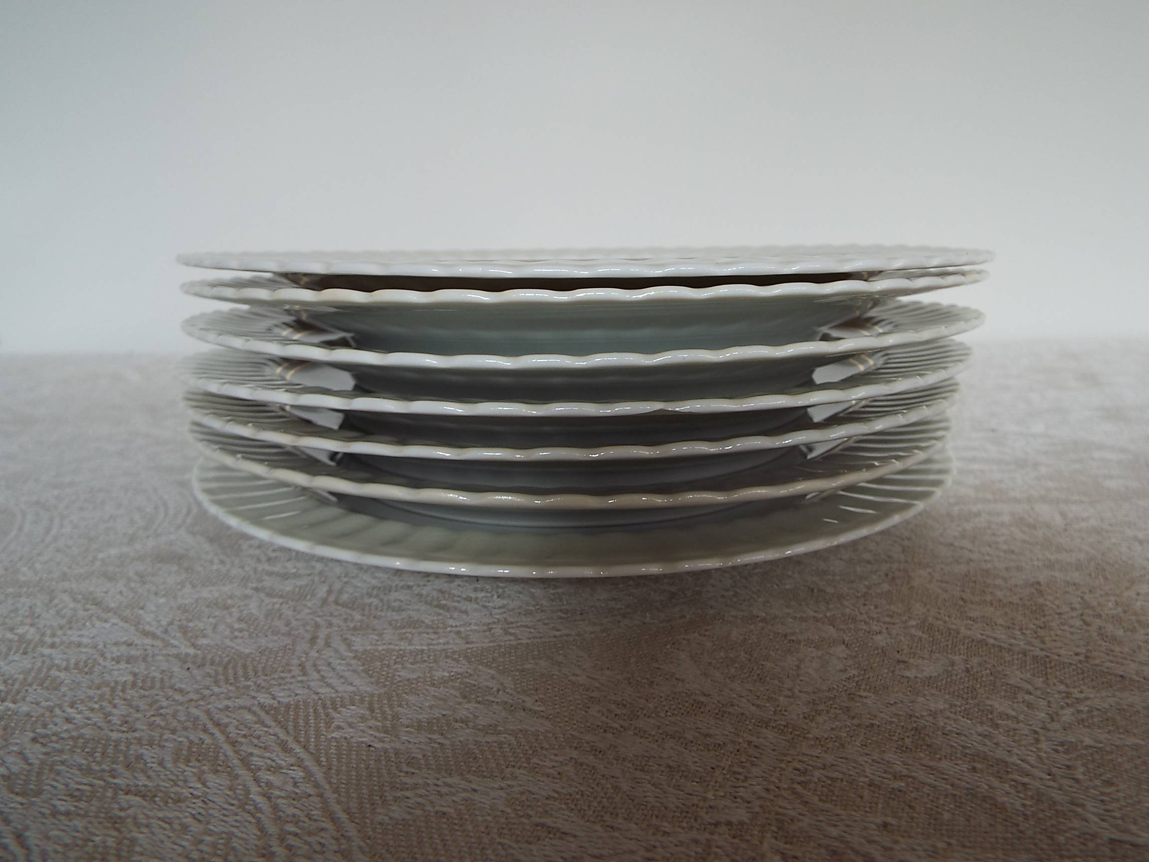 7 bird dessert plates