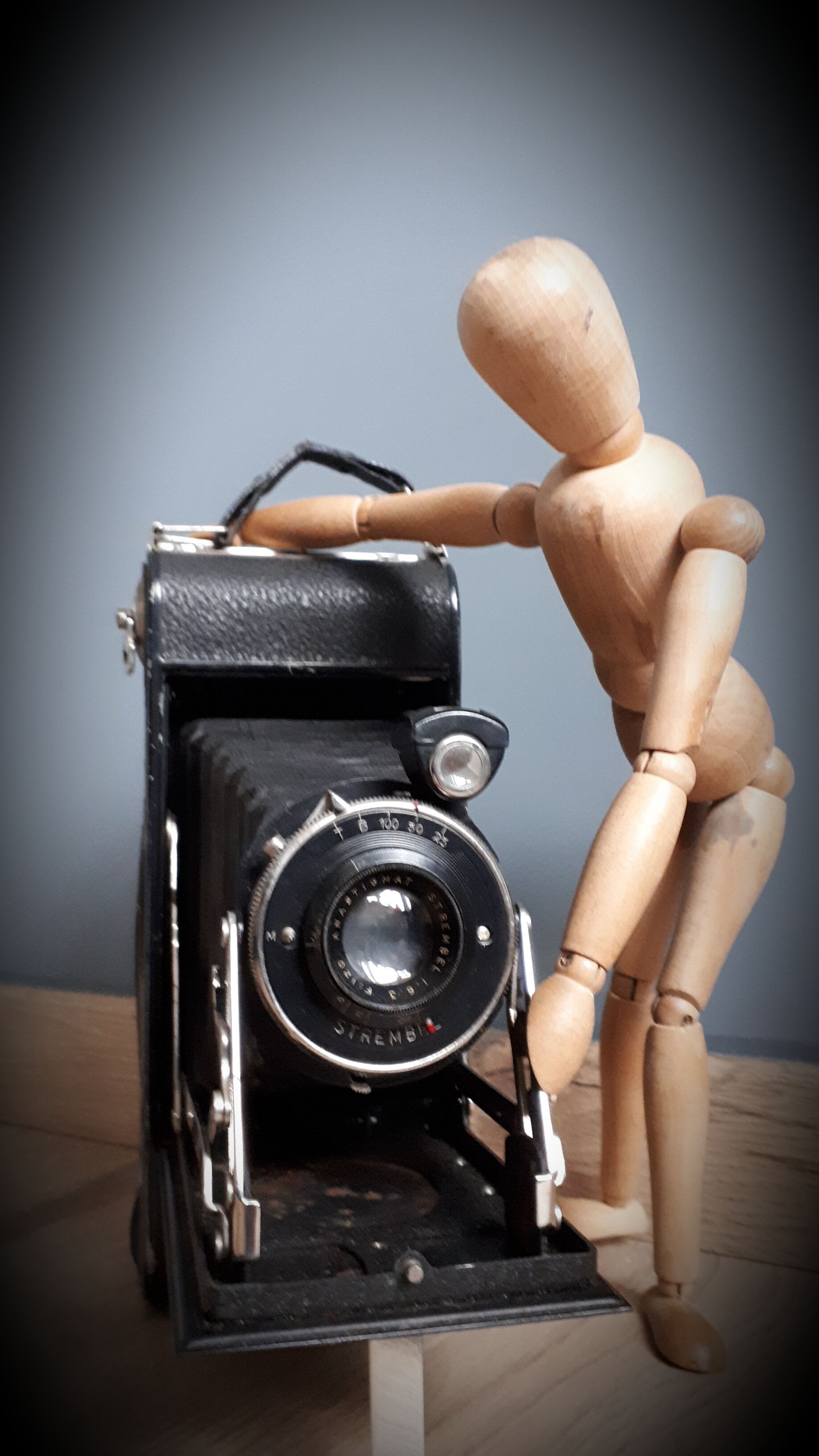 Authentic camera Strembel