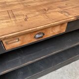 Patinated trading post