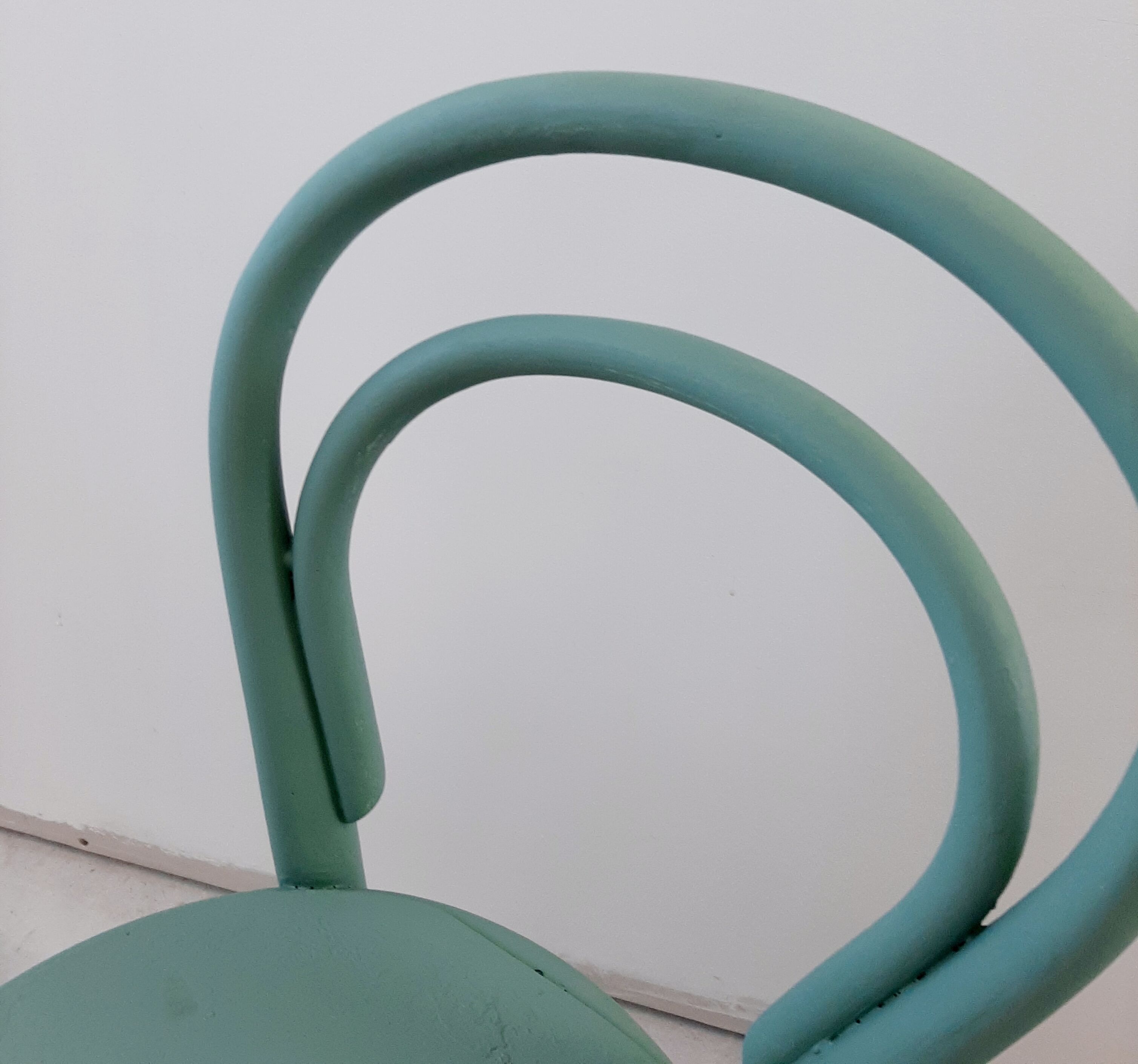Ancienne chaise Thonet enfant celadon