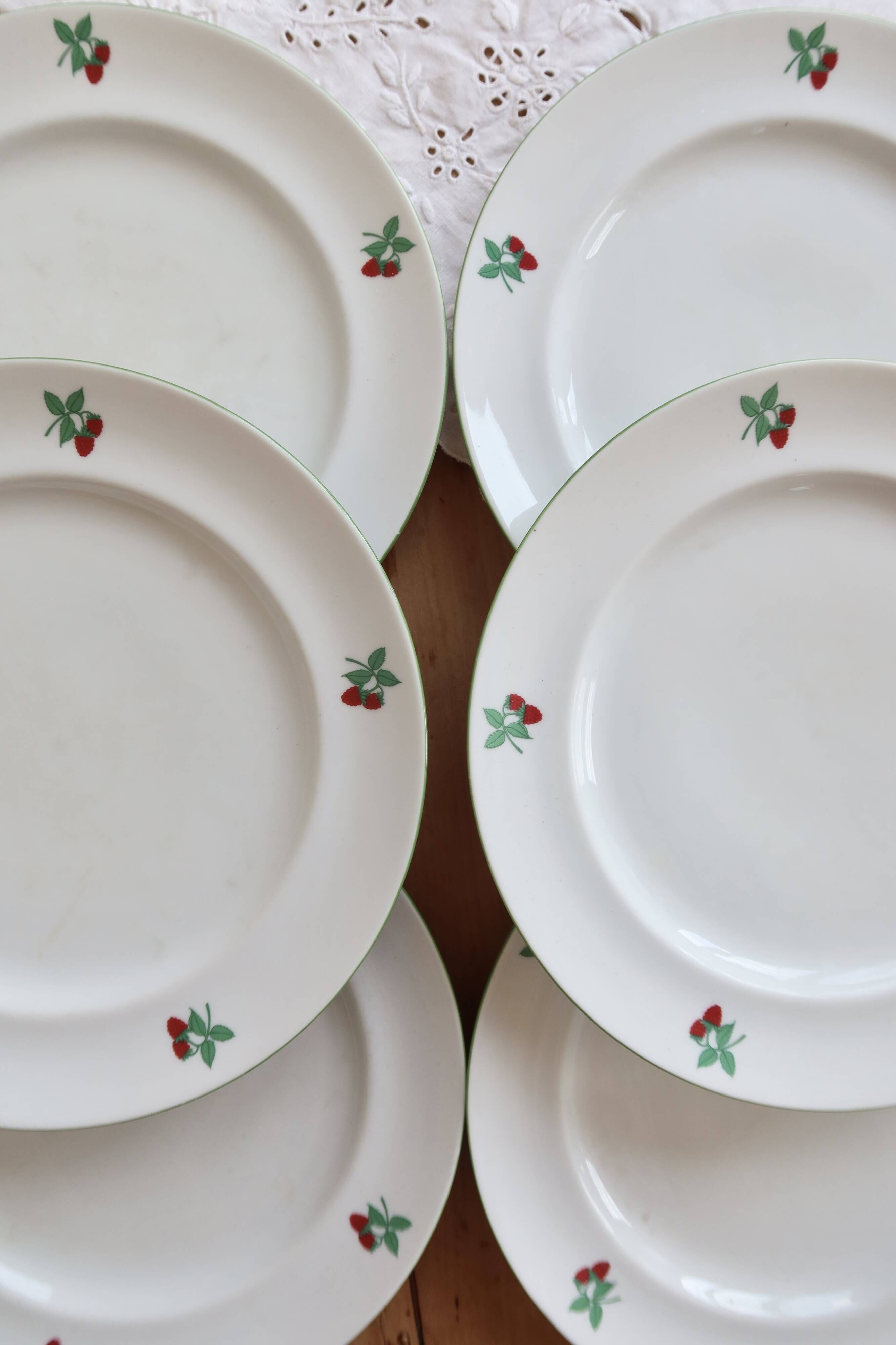 6 vintage flat plates porcelain Table et Couleurs model Raspberries
