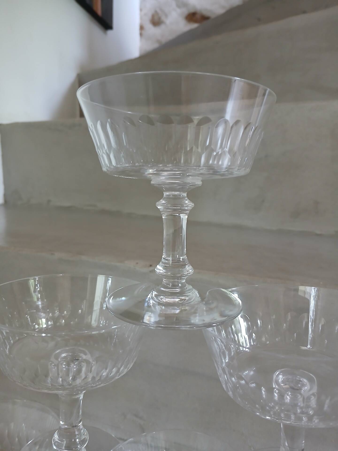 6 coupes à champagne anciennes en cristal