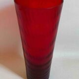 Ruby red glass vase with honeycomb effect from the 50s Height 35.3 cm