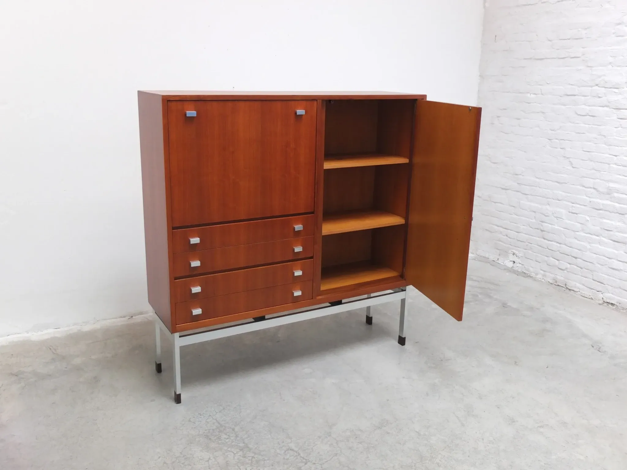 Belgian modernist bar cabinet by Werner Wölfers for V-Form, 1965
