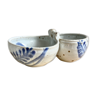 Aperitif servant with two cups or stoneware bowls
