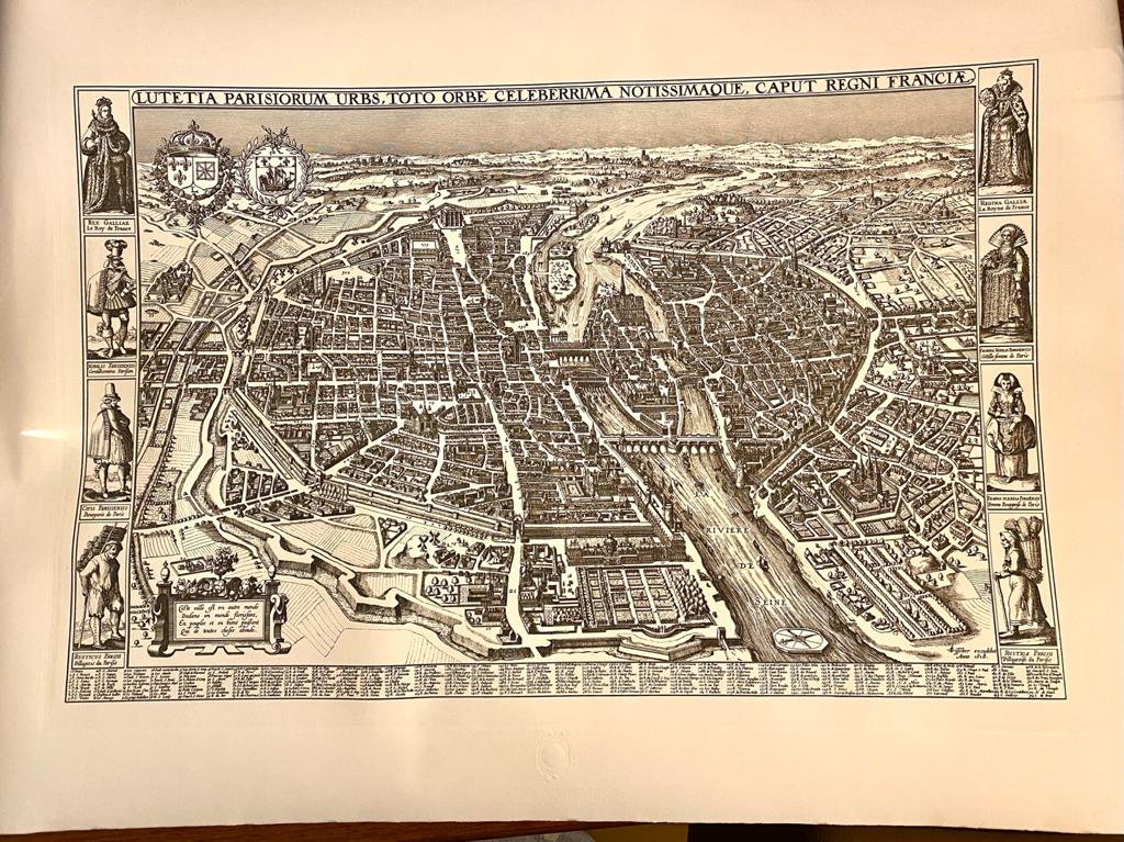Map plan engraving of Vintage Paris