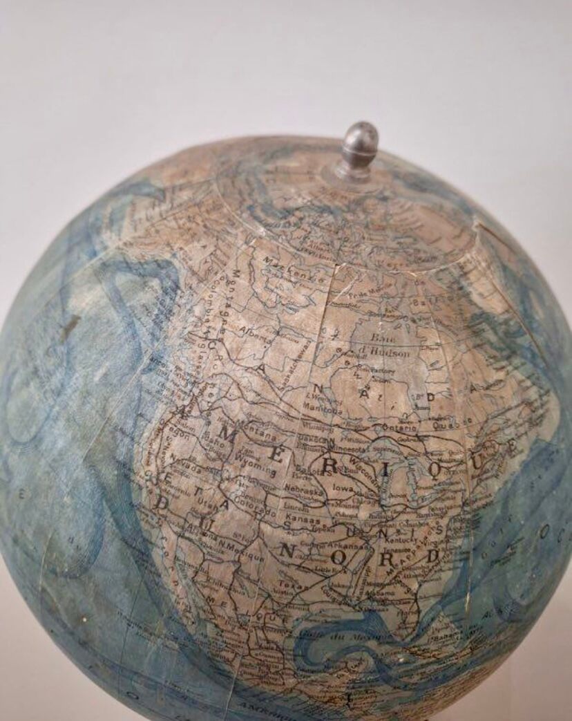 Ancient terrestrial globe - j. forêt girard