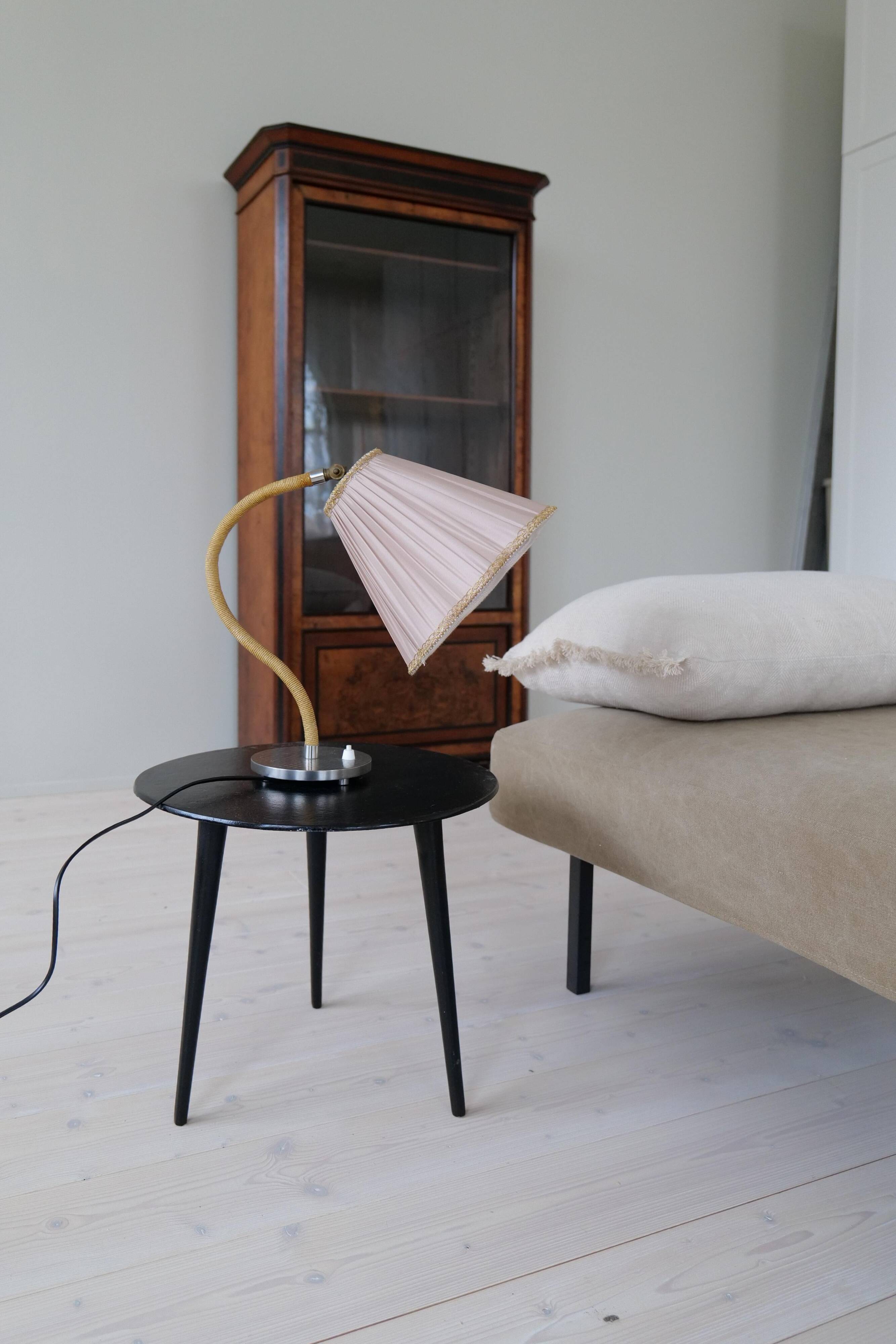 Swedish sculptural table lamp in Art Deco style from the 1970s.