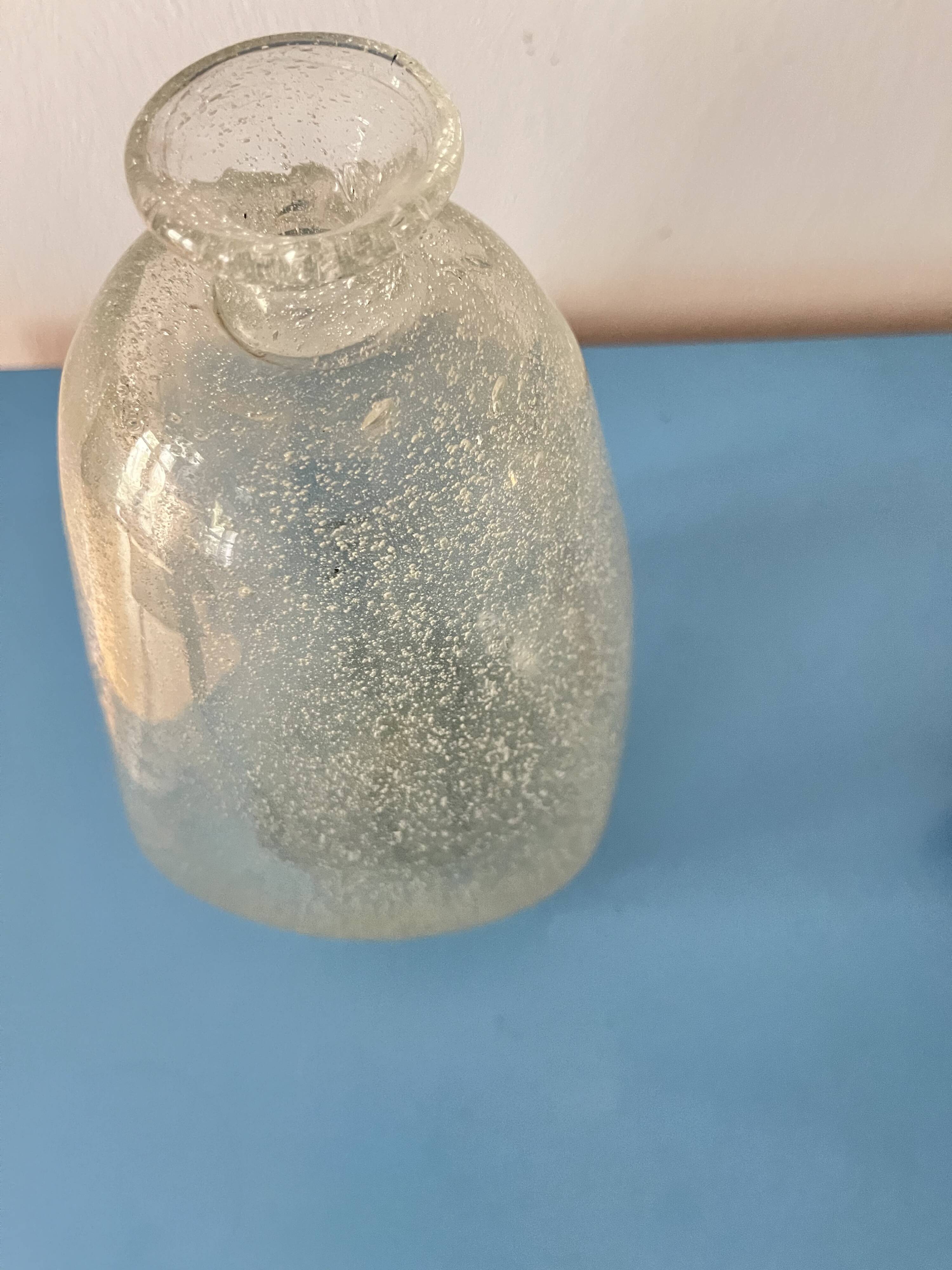 Vase vintage en verre soufflé à la main