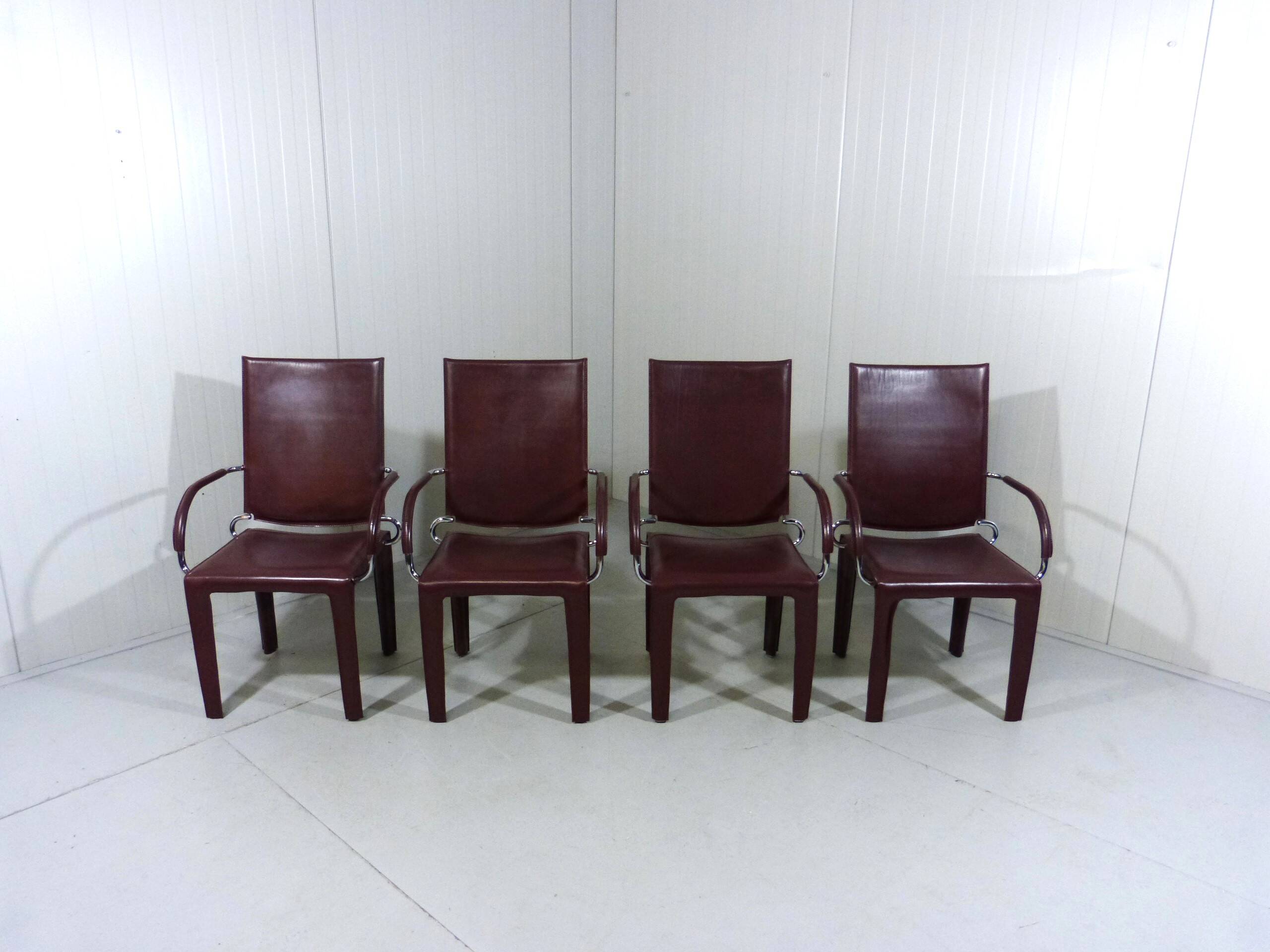 Chaises Arcadia en cuir Arper Italie années 1980, set de 4