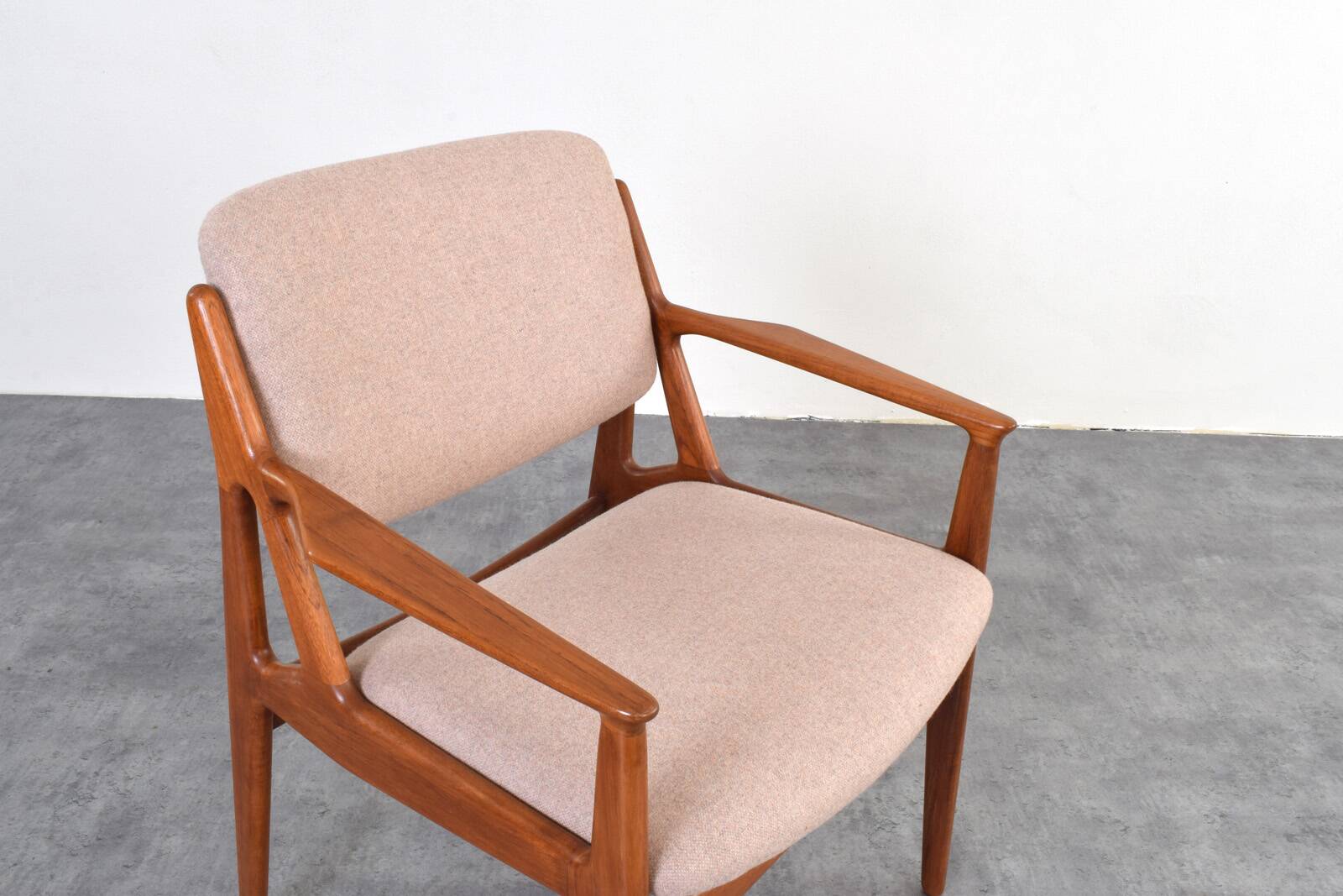 Fauteuil Ella en teck et laine du milieu du siècle par Arne Vodder pour Vamo Sønderborg