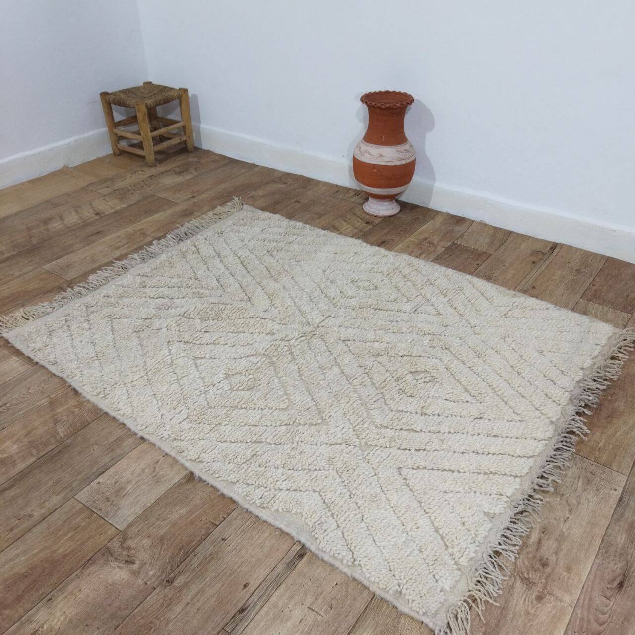 Handmade Moroccan Berber rug 155 X 124 CM