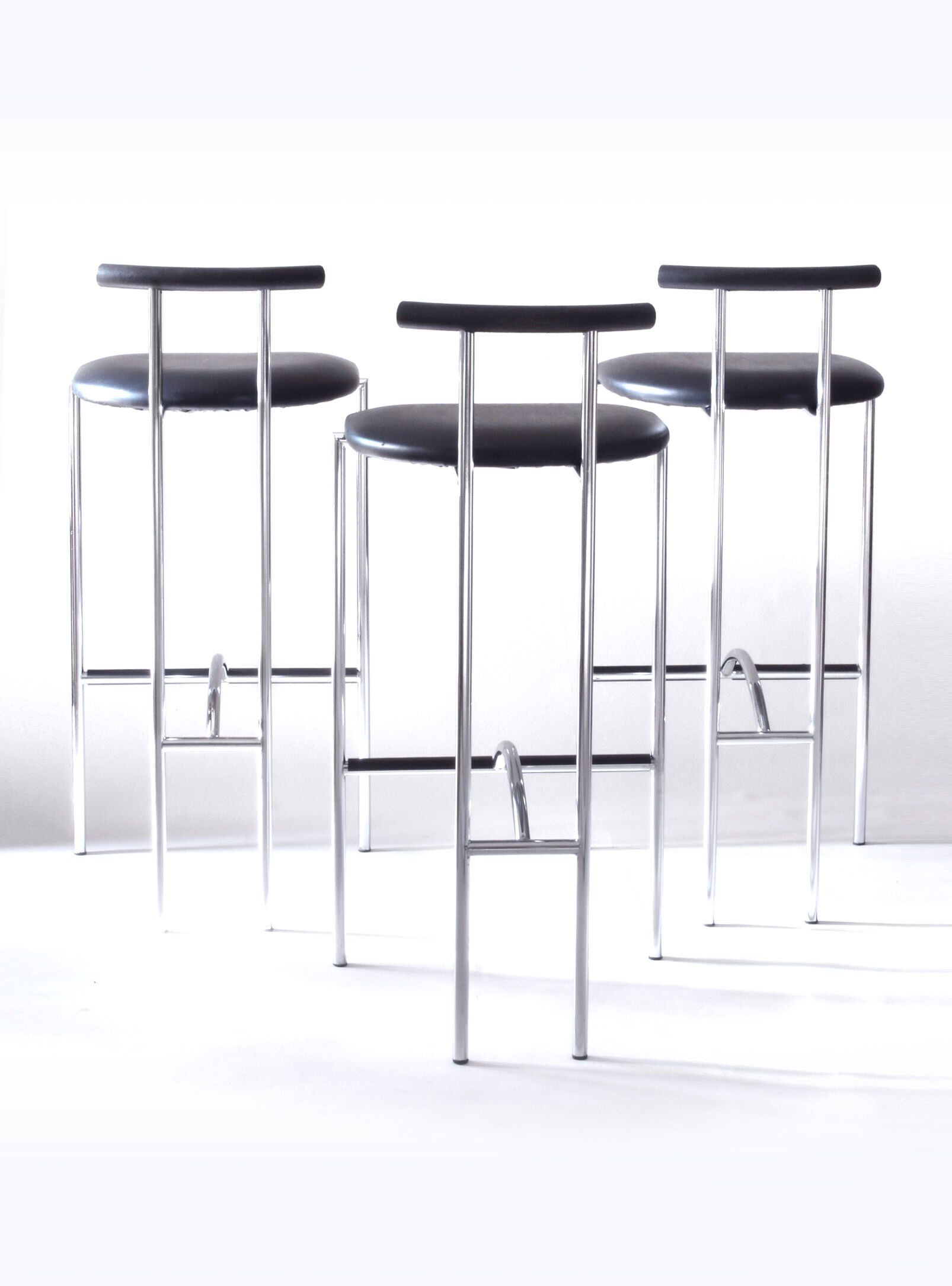 3 bar stools "Tokyo" Rodney Kinsman - Bieffeplast circa 1985
