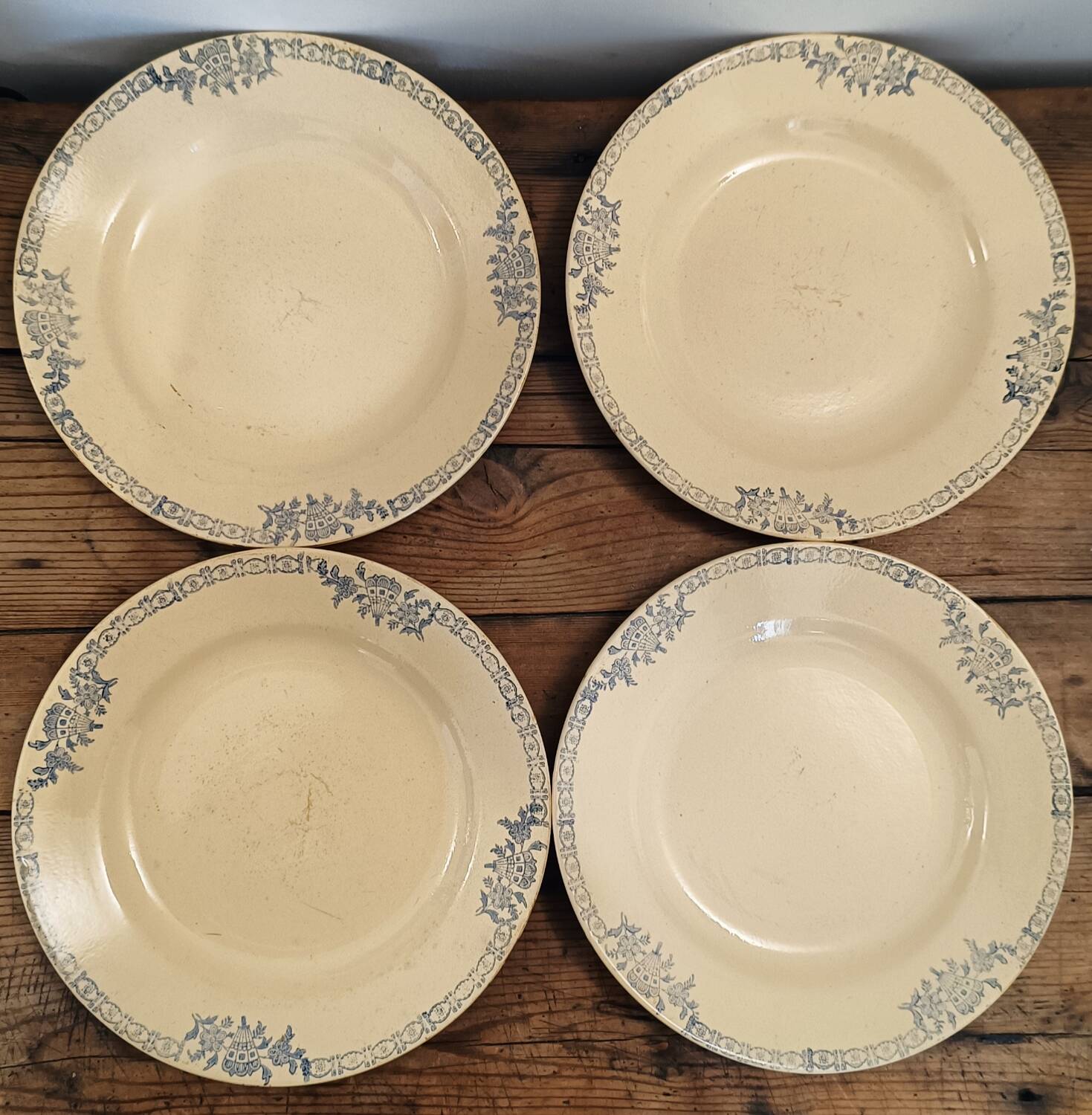 Assiettes plates Saint-Amandinoise 4729