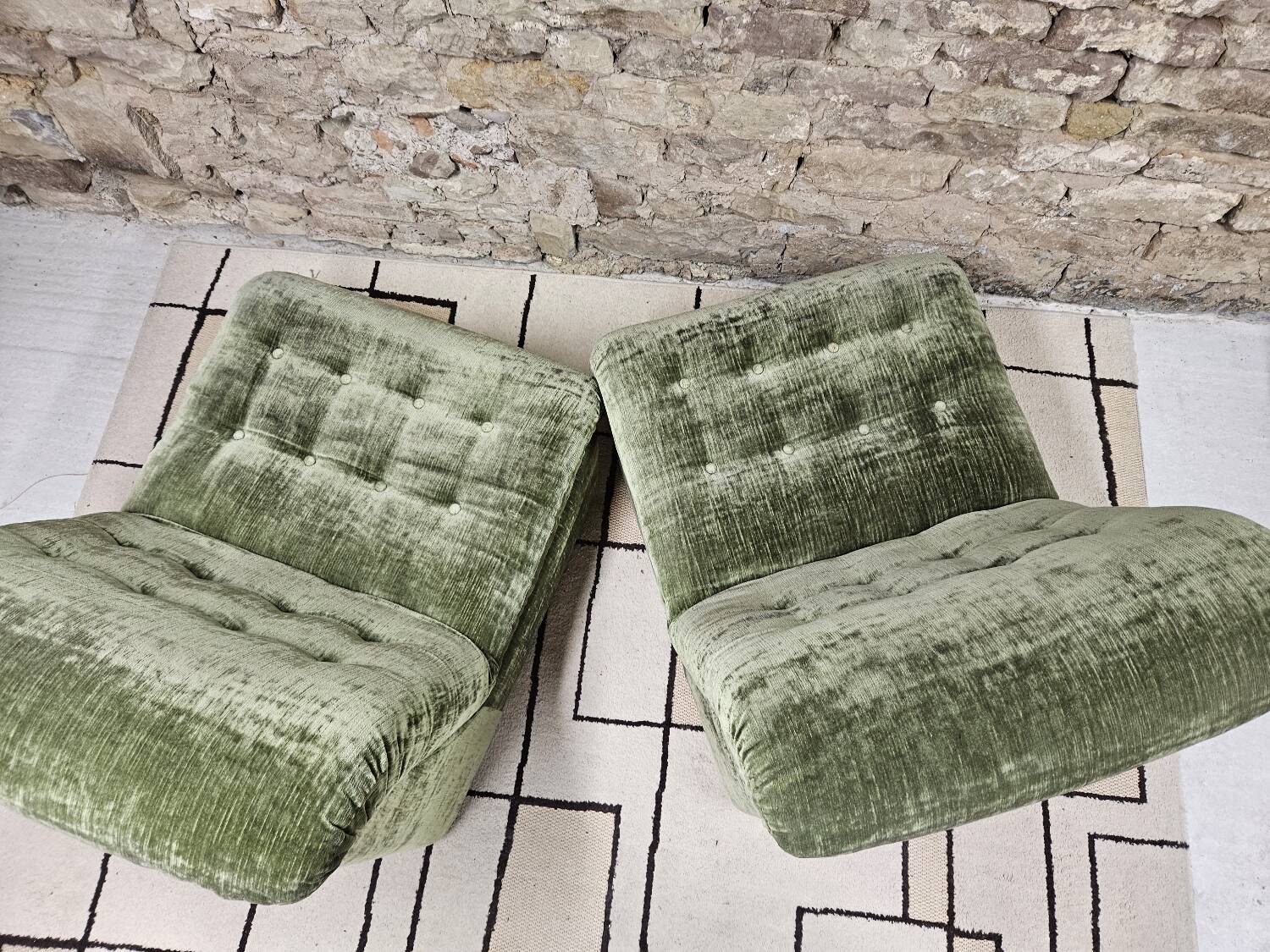 Pair of vintage velvet armchairs 1970"