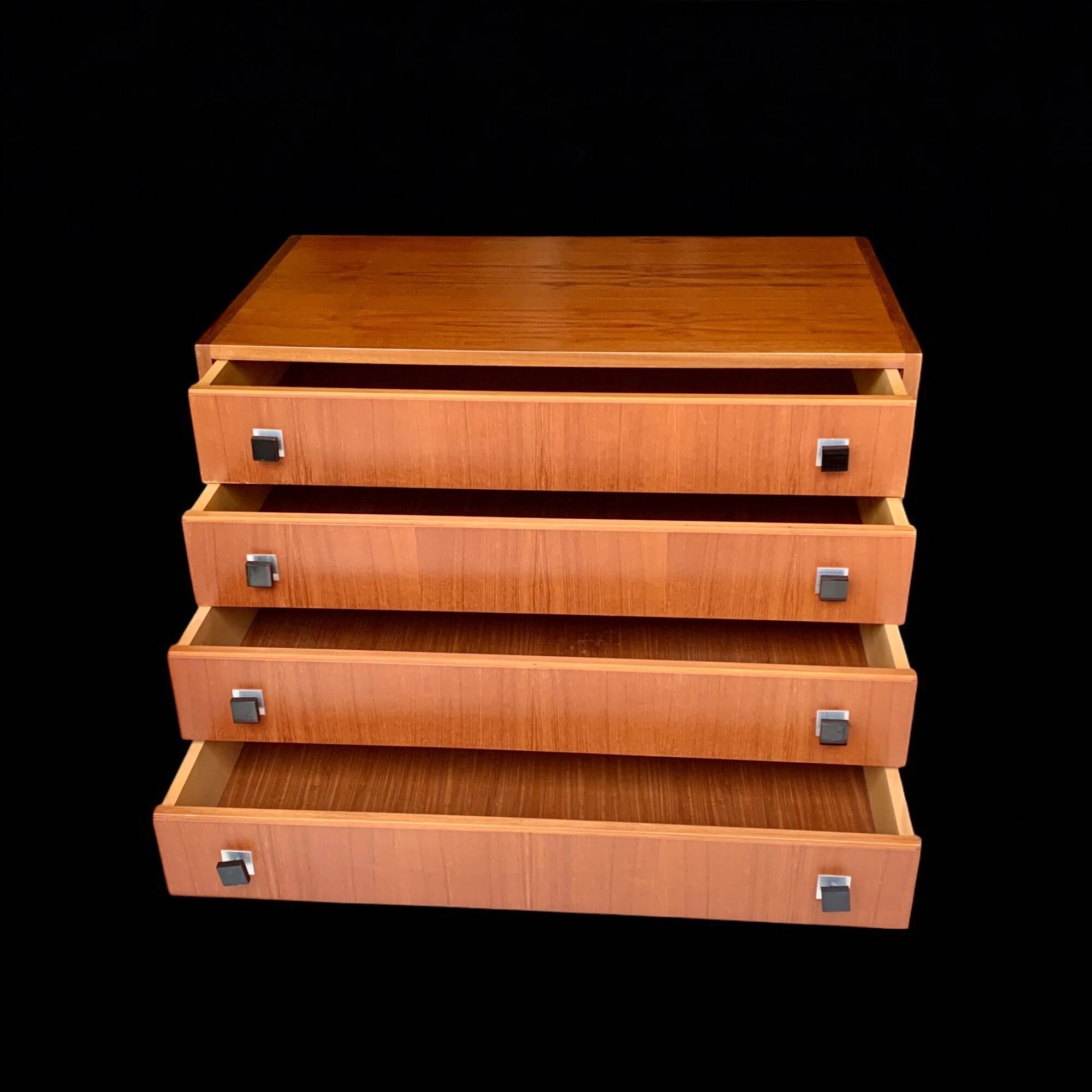 Vintage Scandinavian-style chest of drawers - Combineurop