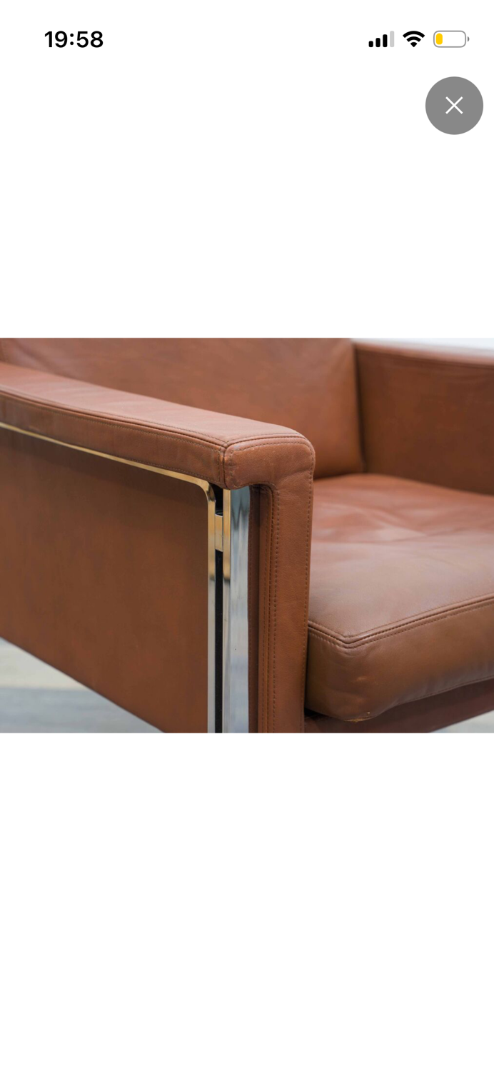 Fauteuil moderne en cuir