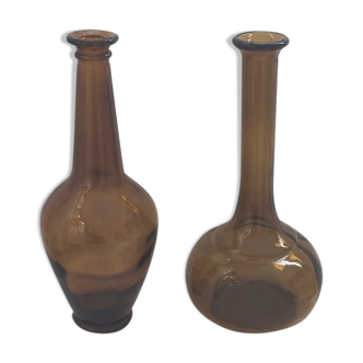 Set of 2 old glass vases