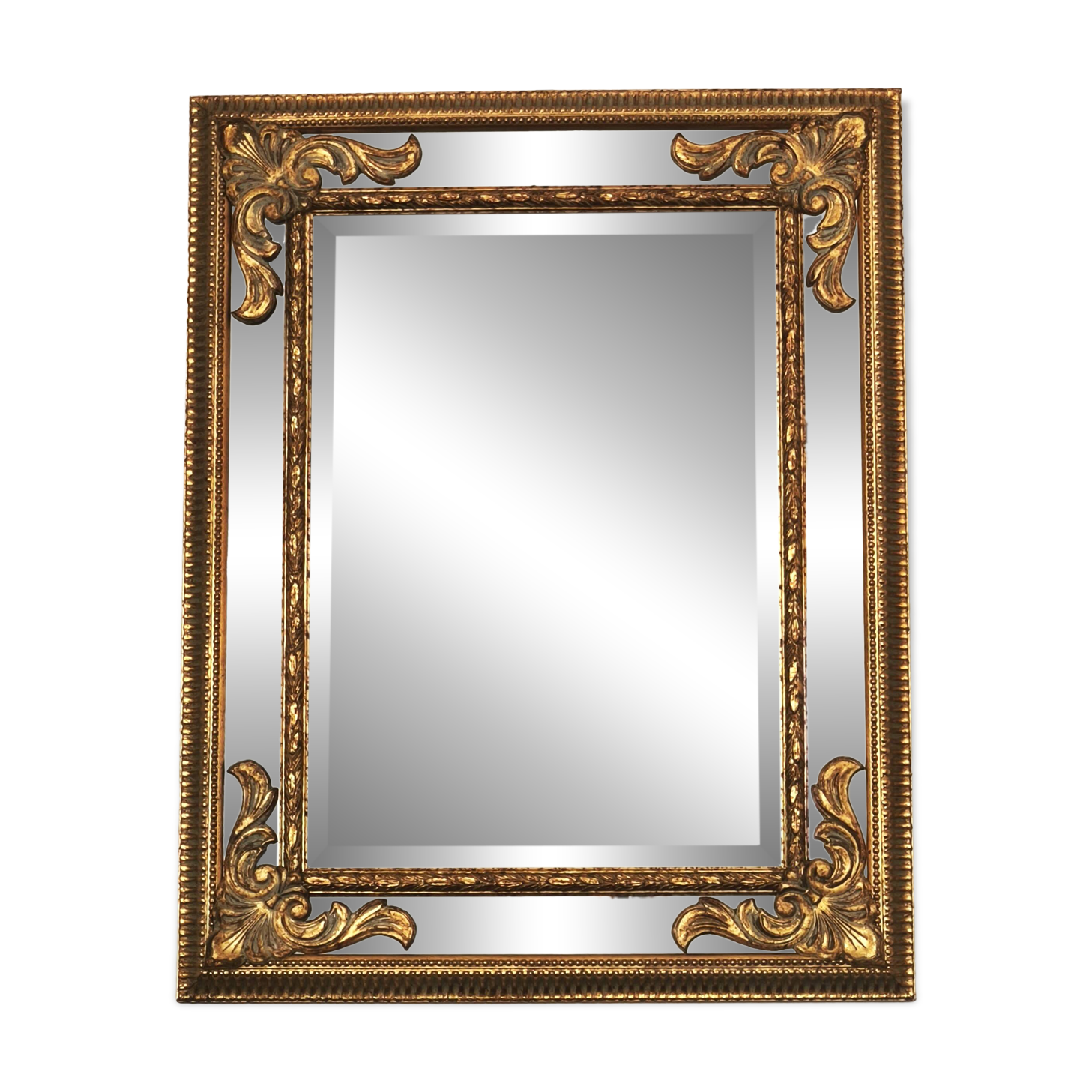 Grand miroir italien doré en bois à verre biseauté