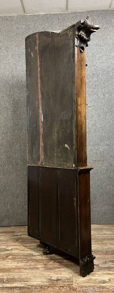 Biedermeier period corner bookcase in mahogany circa 1820
