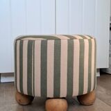 Pouf with ball feet