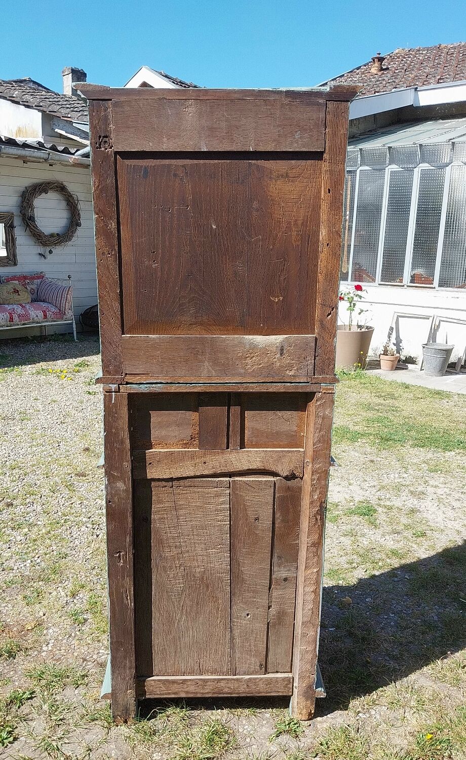 Glass-fronted buffet with 2 bodies