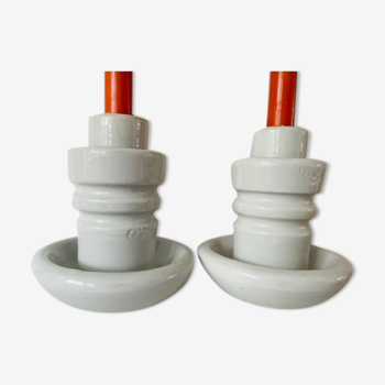 Lot de 2 bougeoirs en porcelaine