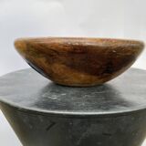 Plat en bois brulé