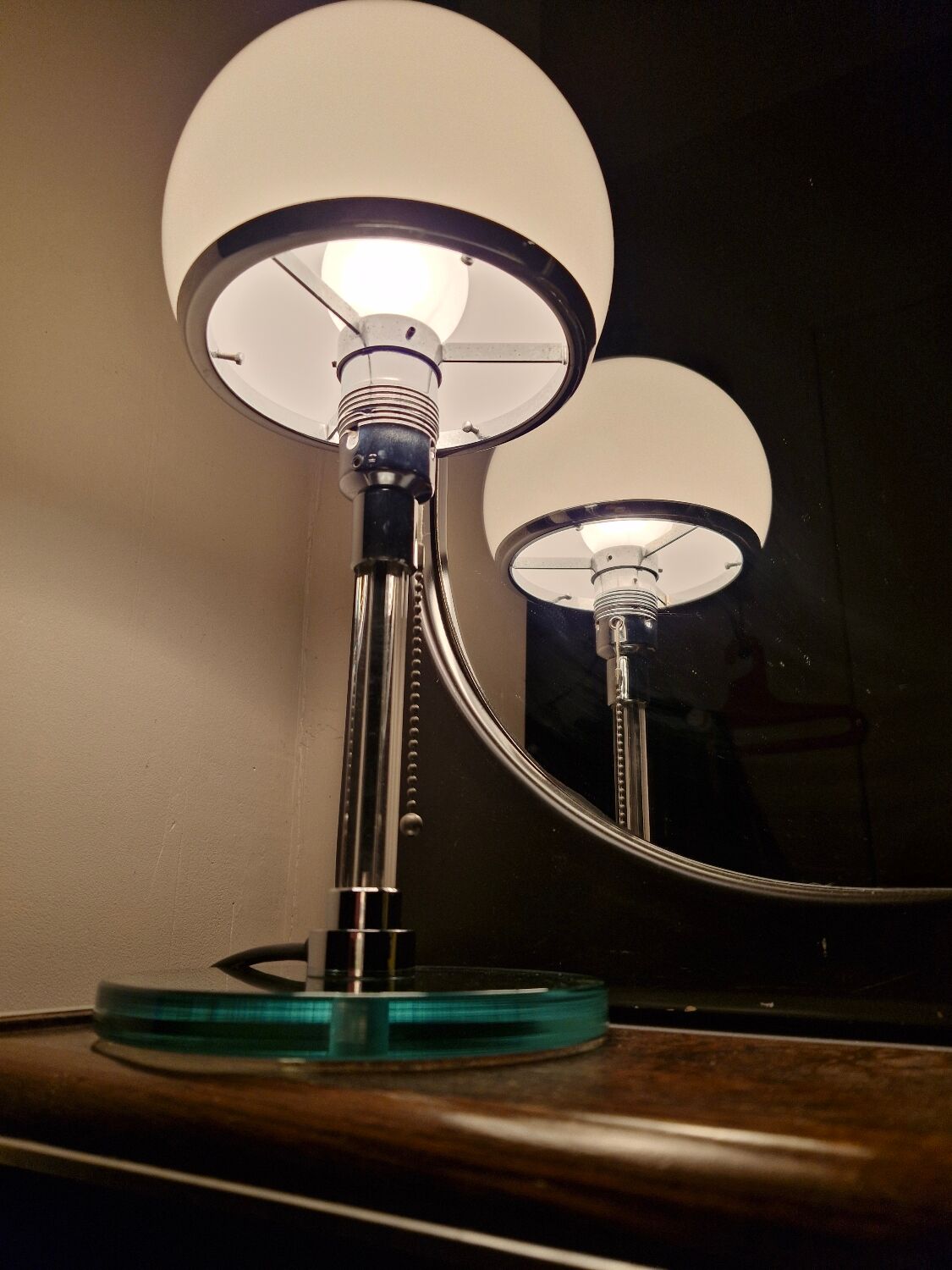 Bauhaus table lamp - Metalarte Valentino - Spain 1970