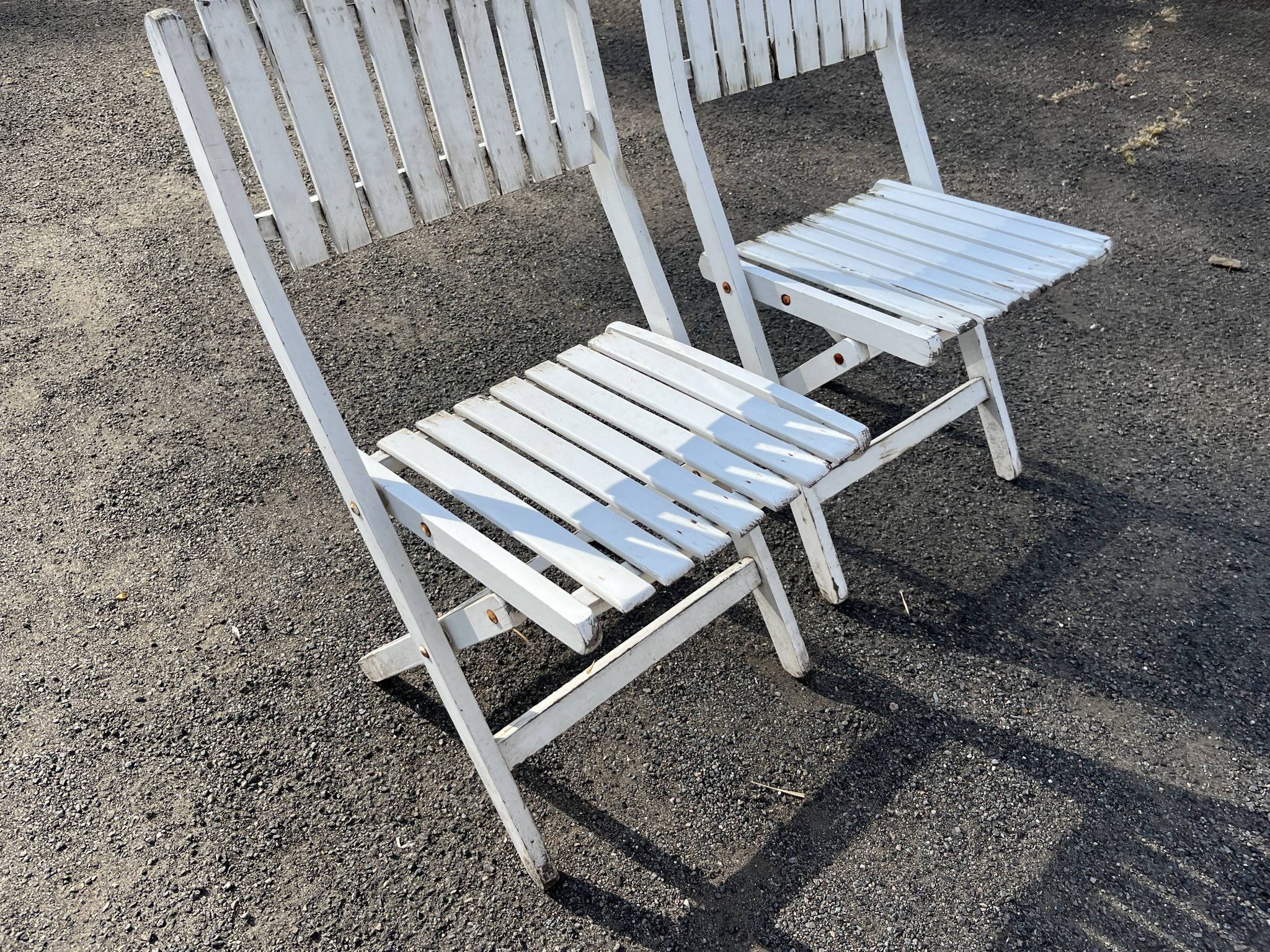 Paire de chaises vintage pliantes en bois – Années 60/70