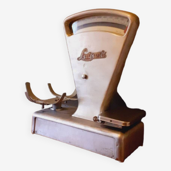 Vintage scale from the 60s lutrana