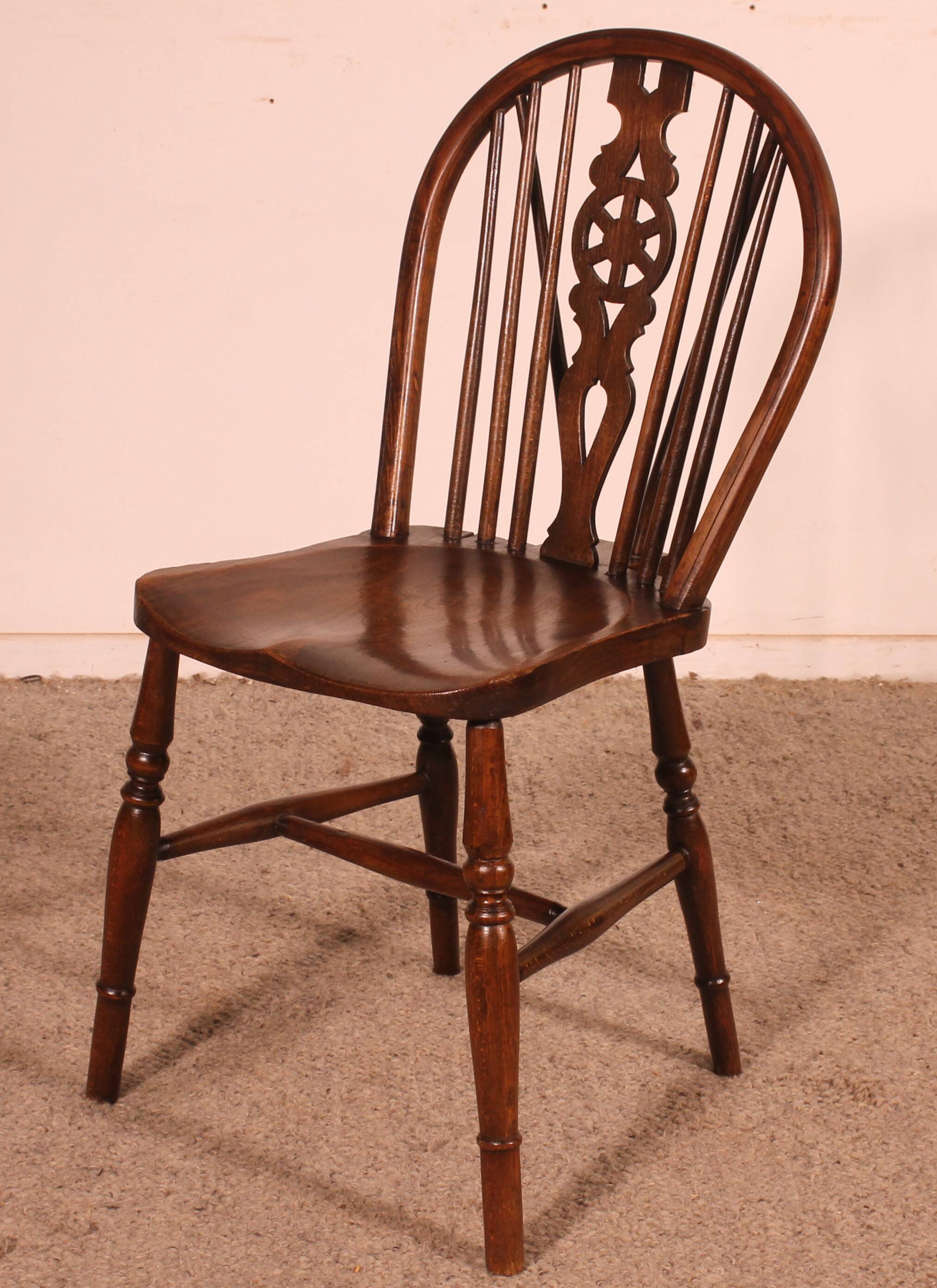 Set Of 6 Windsor Wheelback Chairs