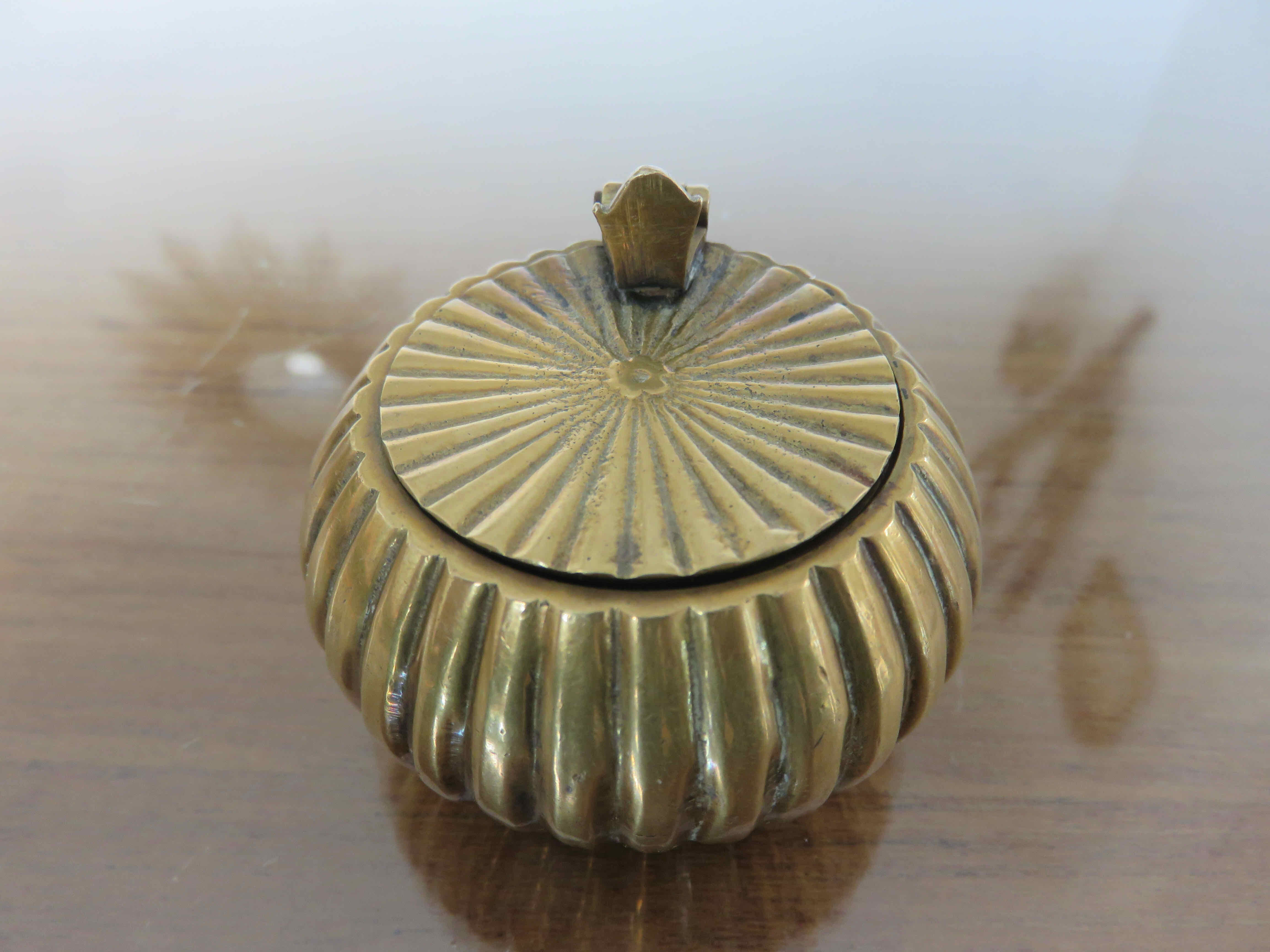Brass pocket ashtray 60s 70s