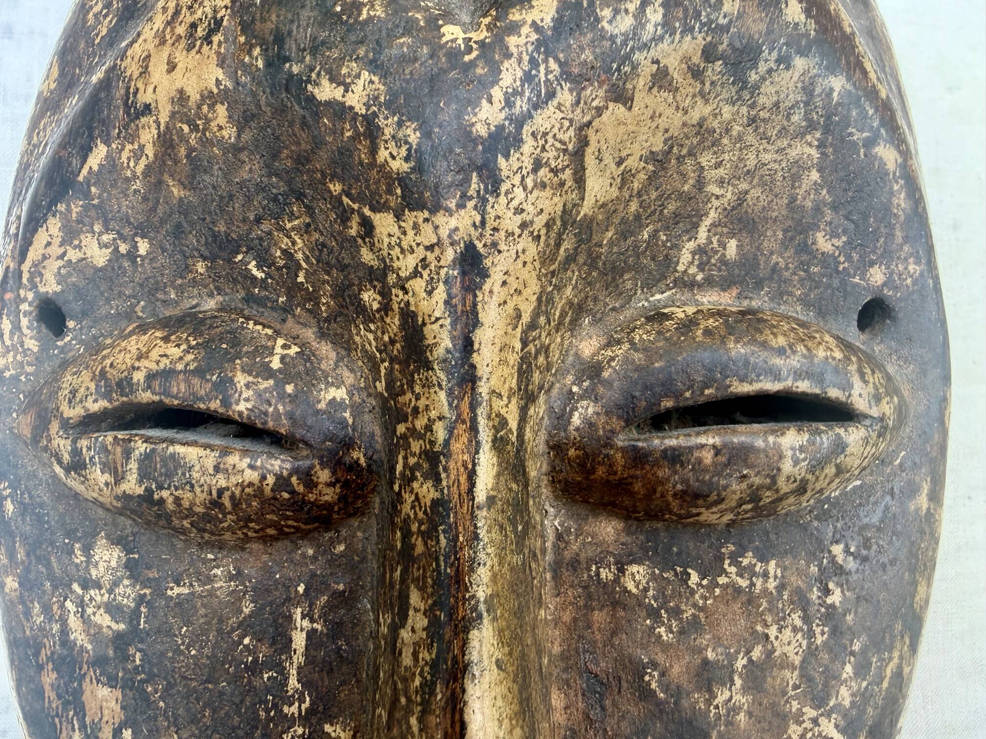 Masque africain Lega