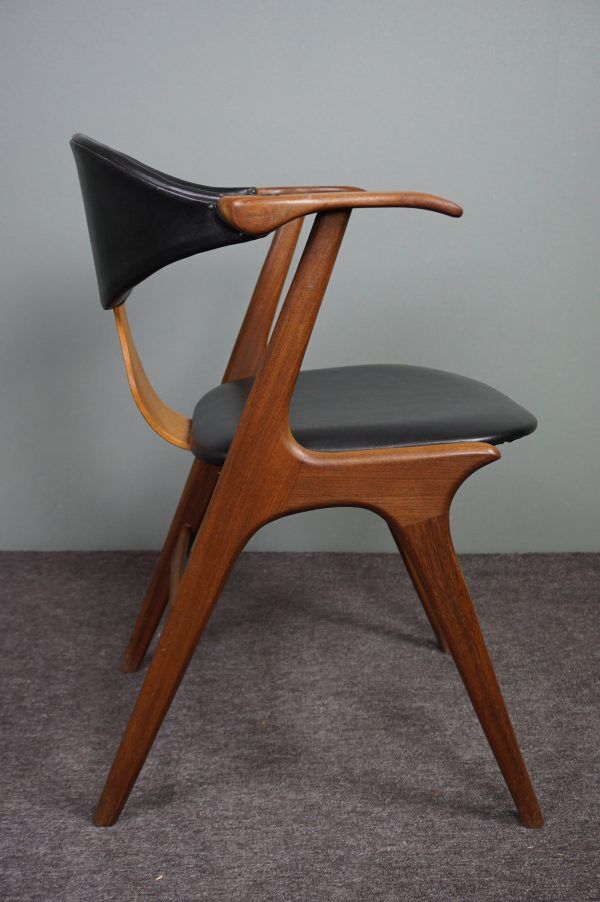 Cow horn chair