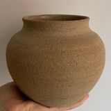 Round vase
