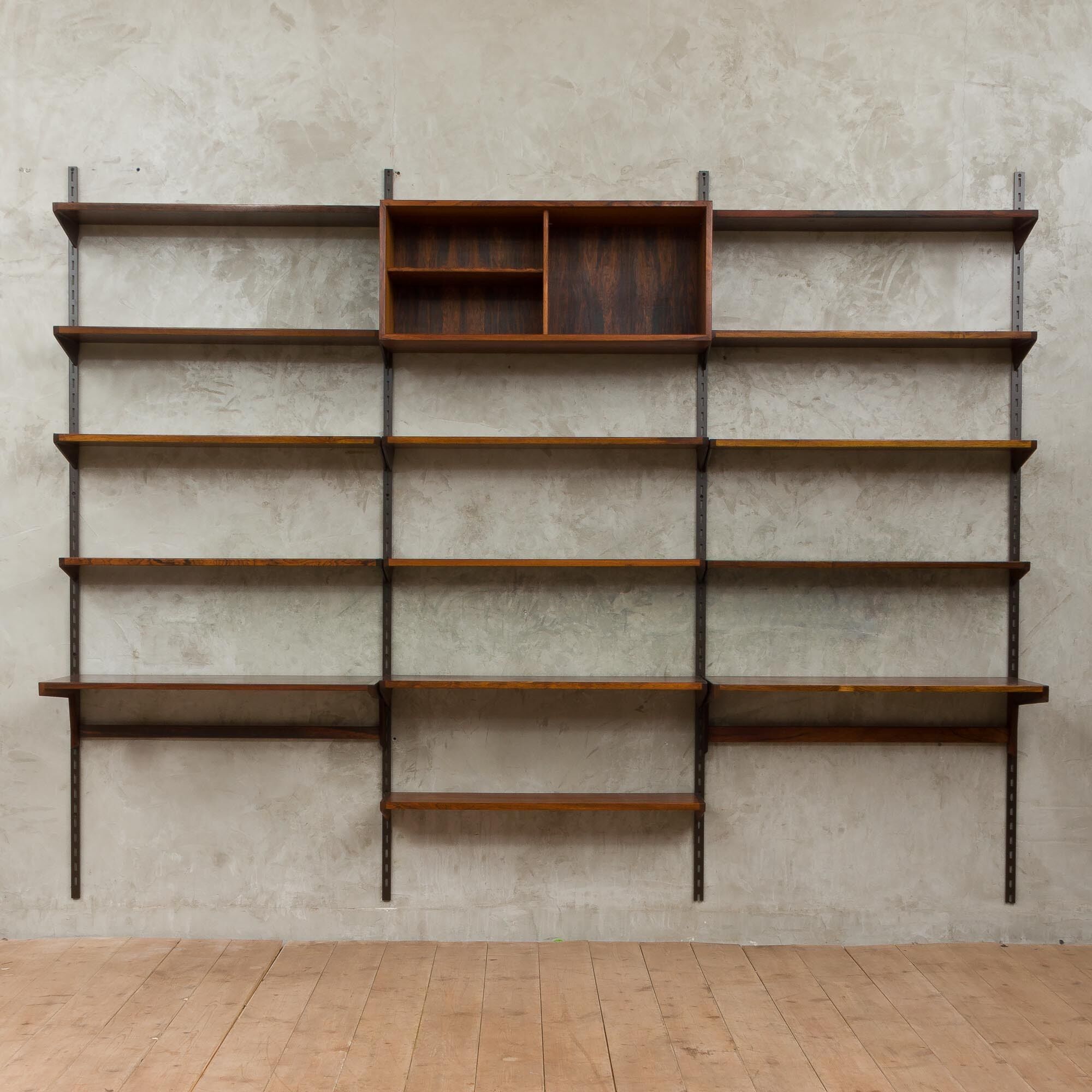 Bibliothèque en bois de rose par Kai Kristiansen pour FM Mobler