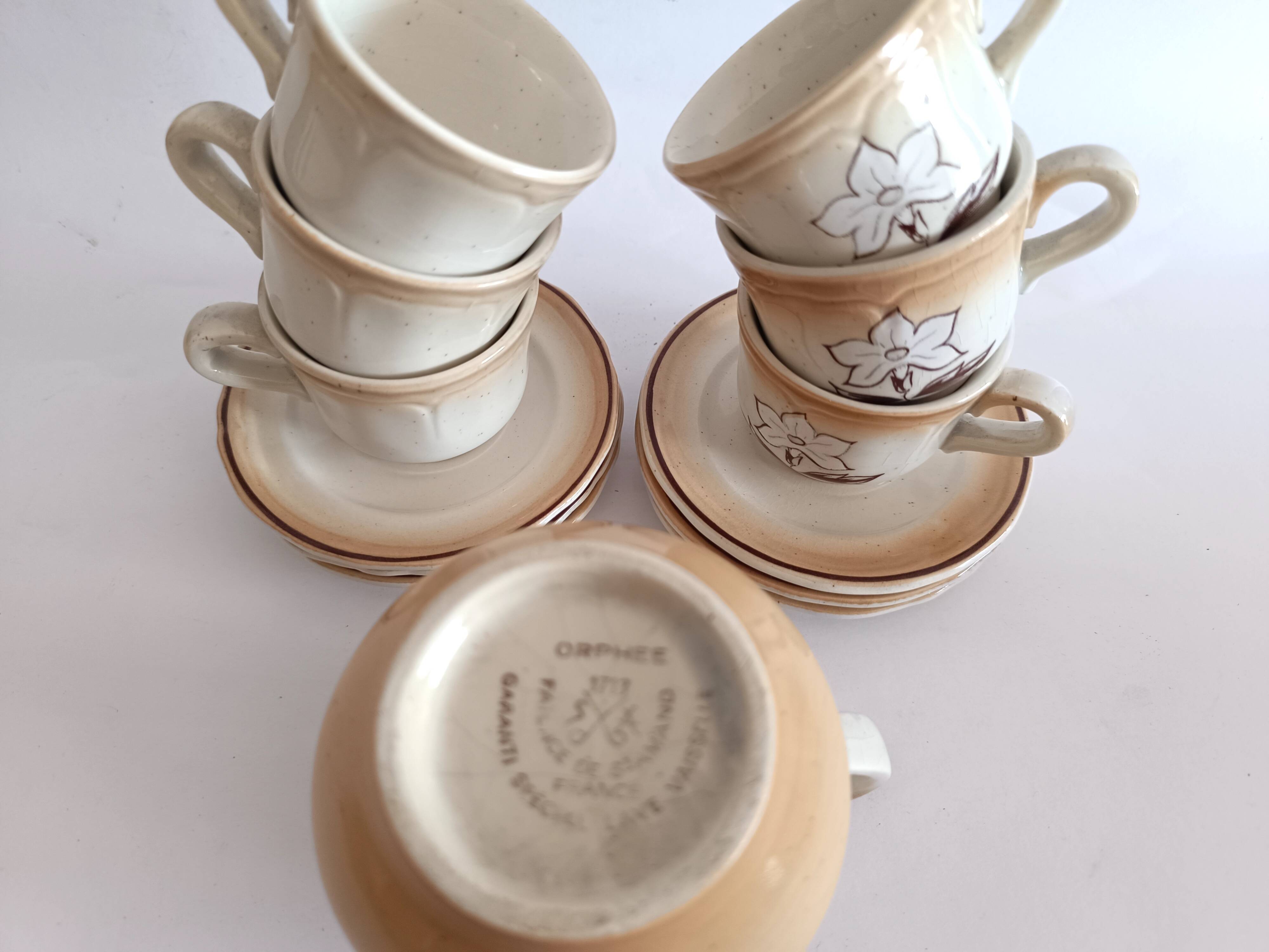 Tasses à café faïence St. Amand