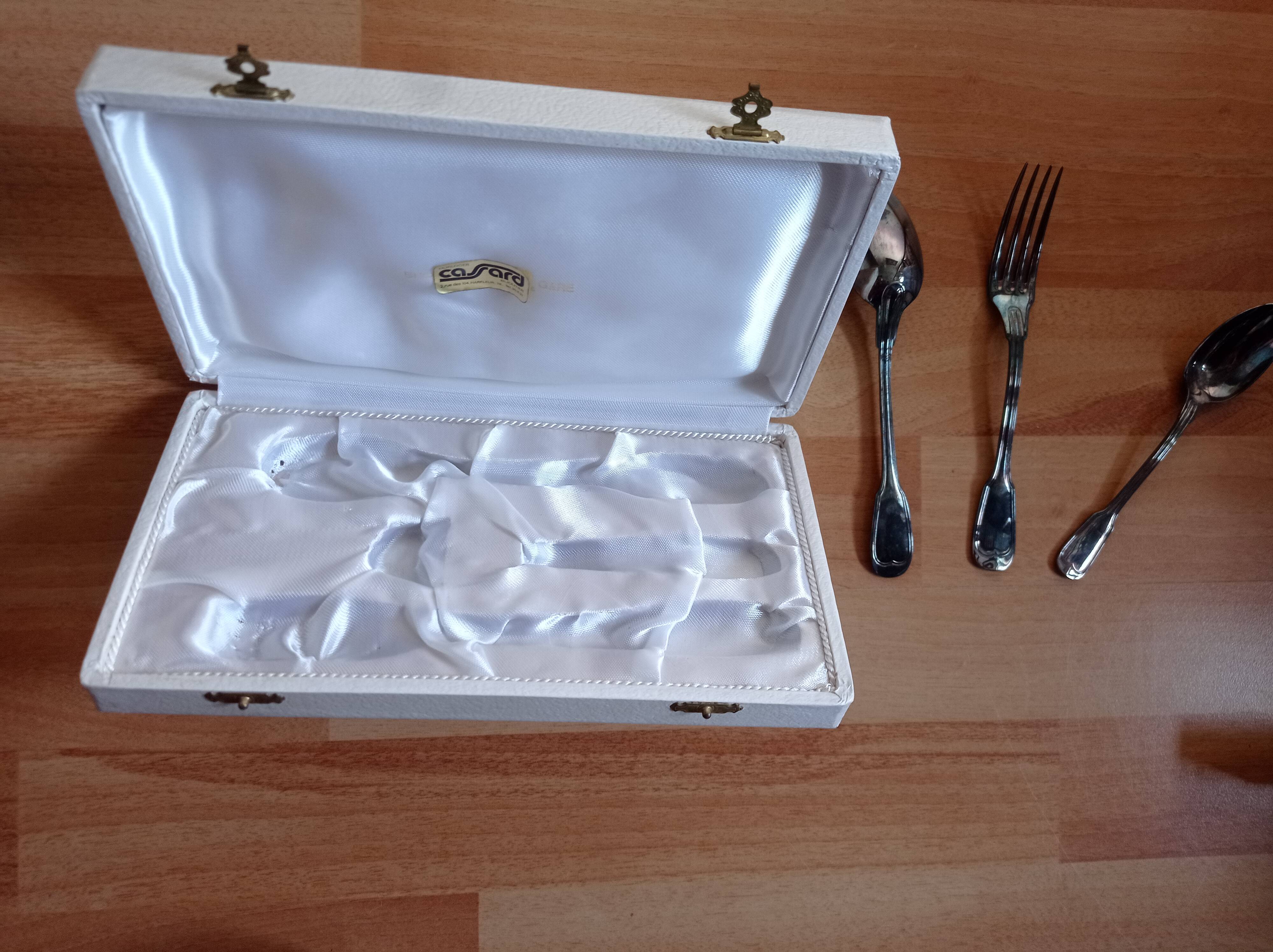 Silver Cutlery Set - Silverware