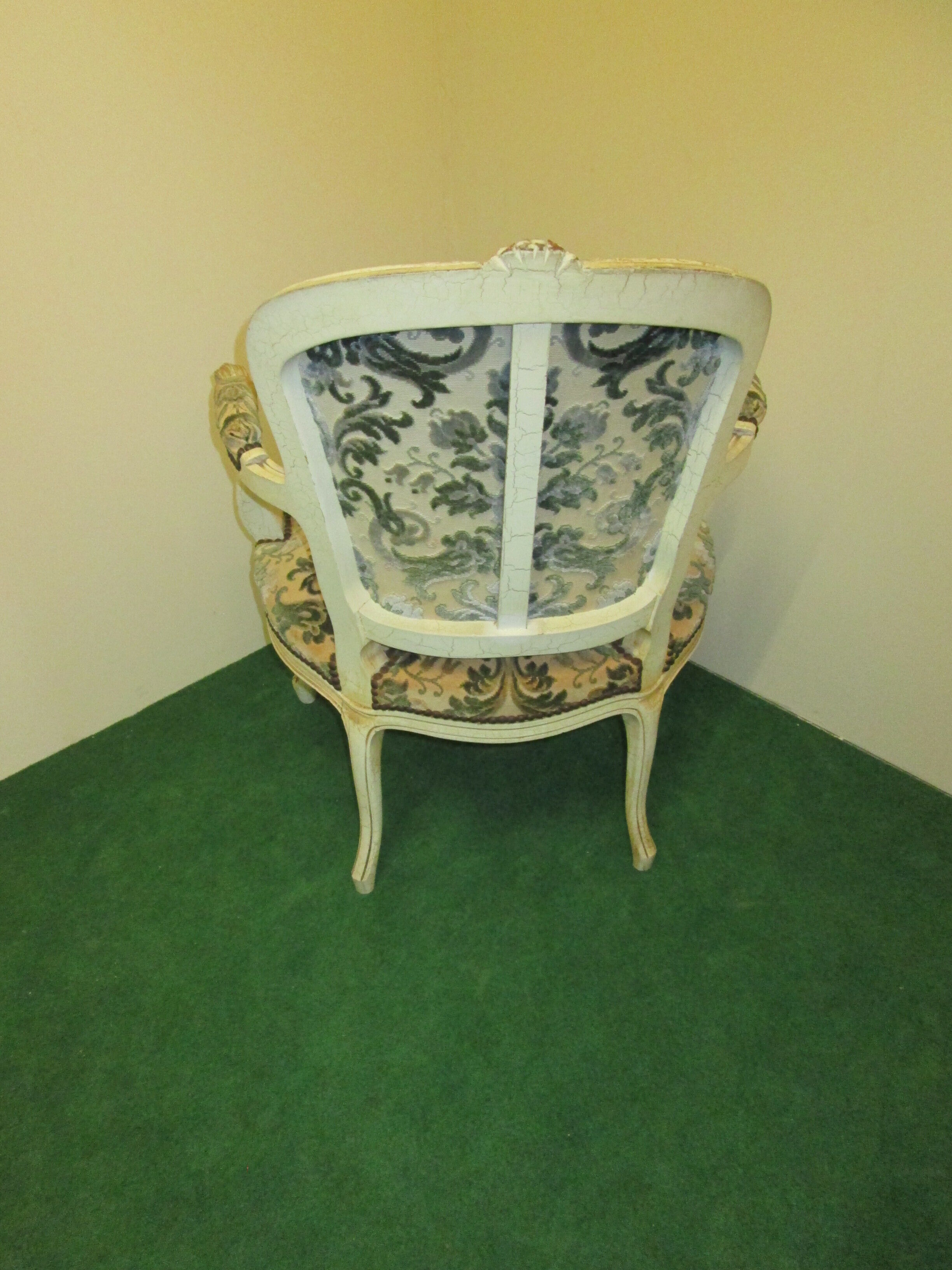 Fauteuil vintage de style Louis XV