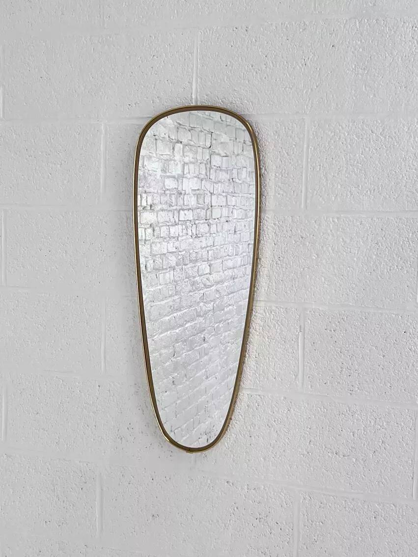 Golden rearview mirror and free form from the 1950s