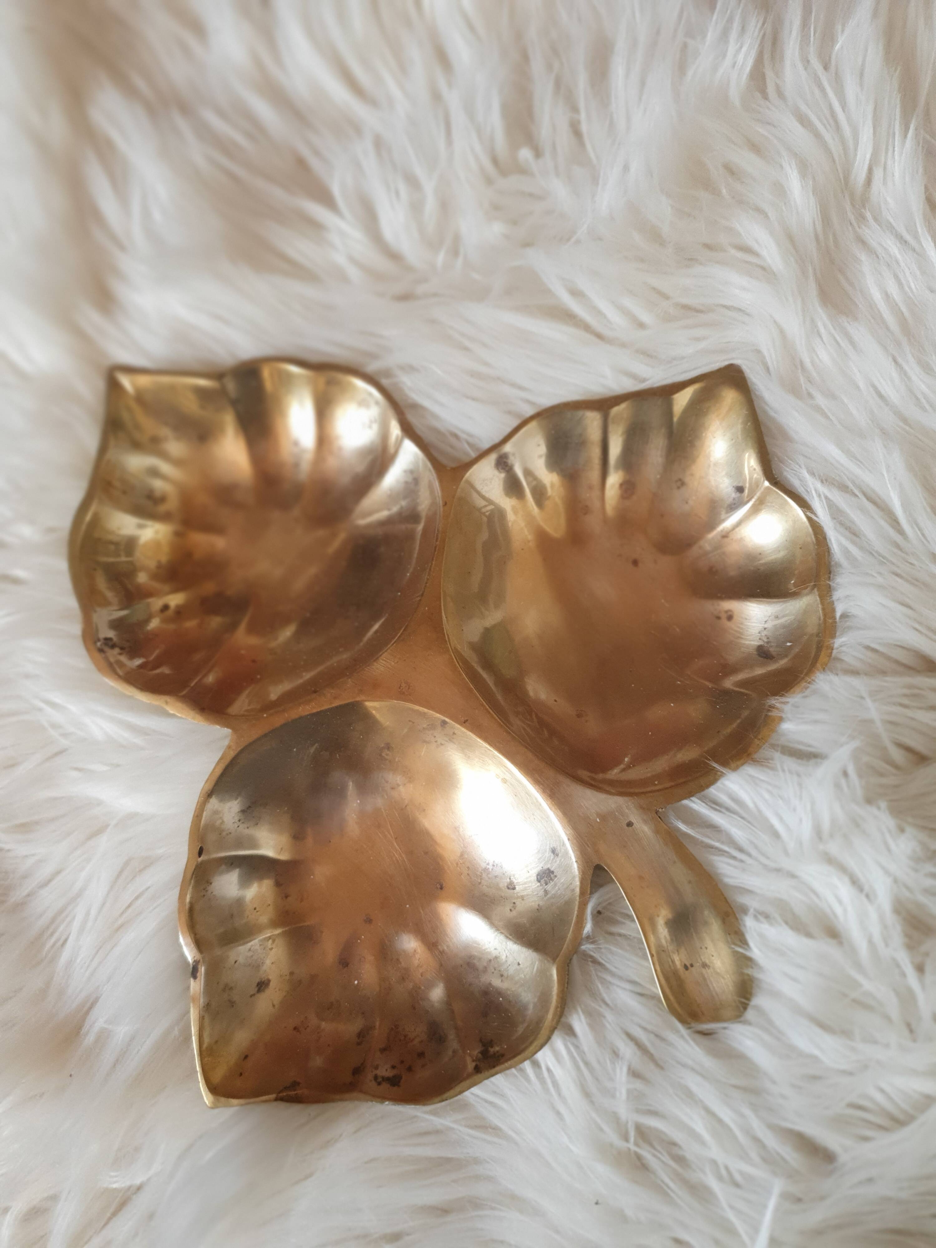 Brass leaf pocket tray