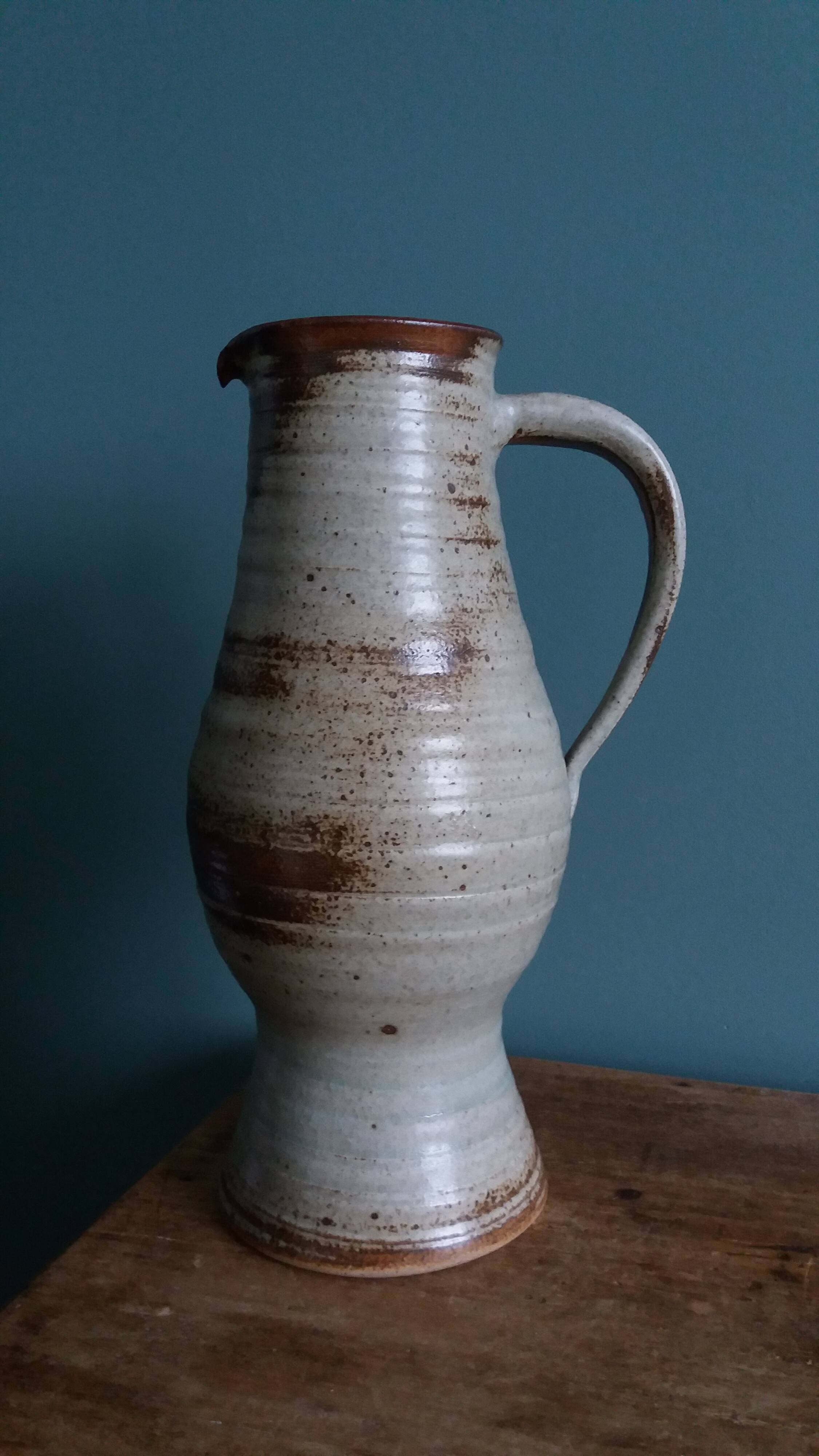 Stoneware pitcher signed Jean Tessier, Atelier Le Cep