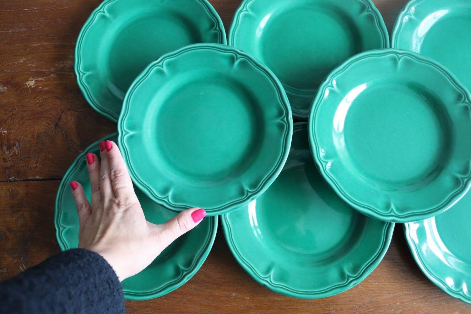 8 green dessert plates, southern wind
