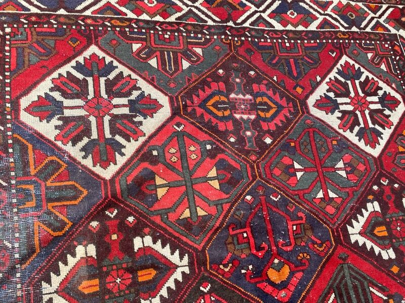 Vintage Persian rug Bakhtiar 214x320 cm
