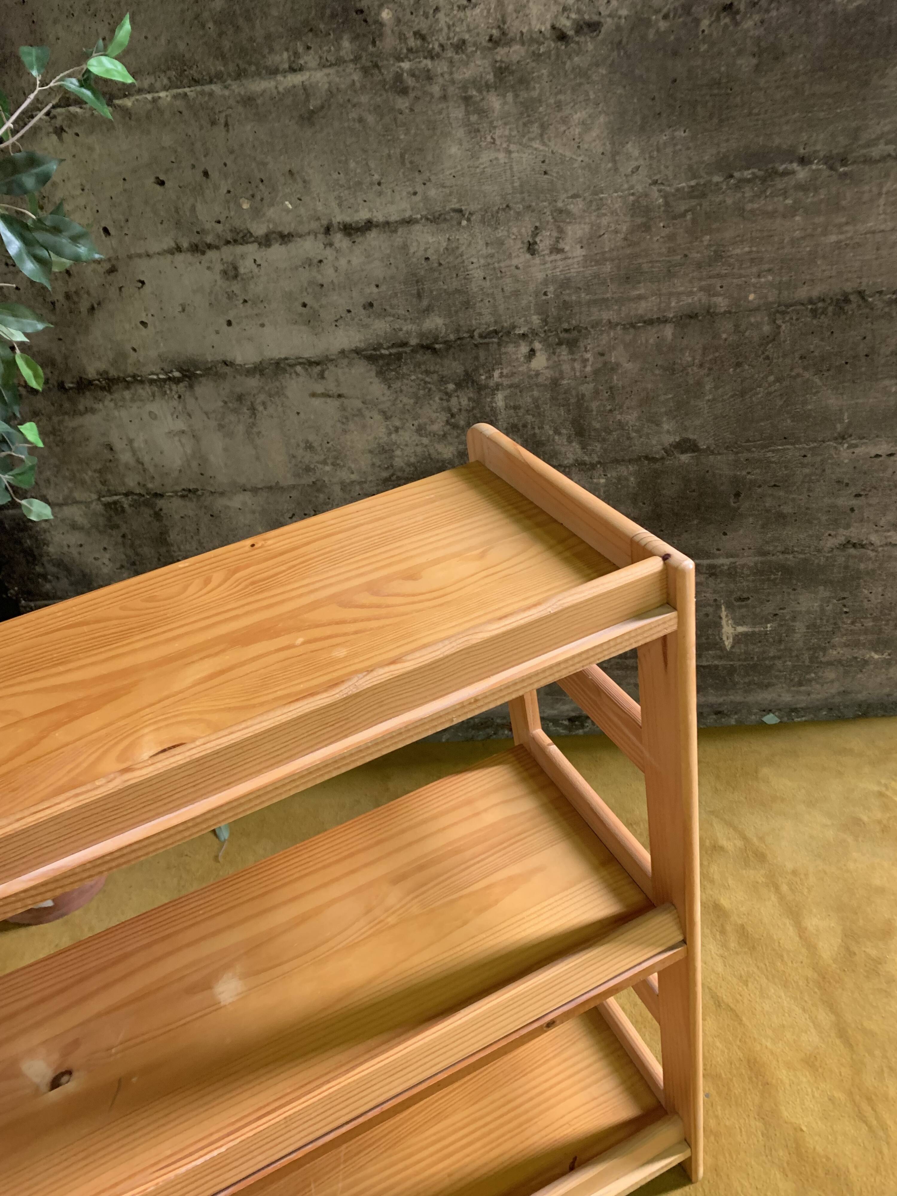 Bookshelf in pine An80