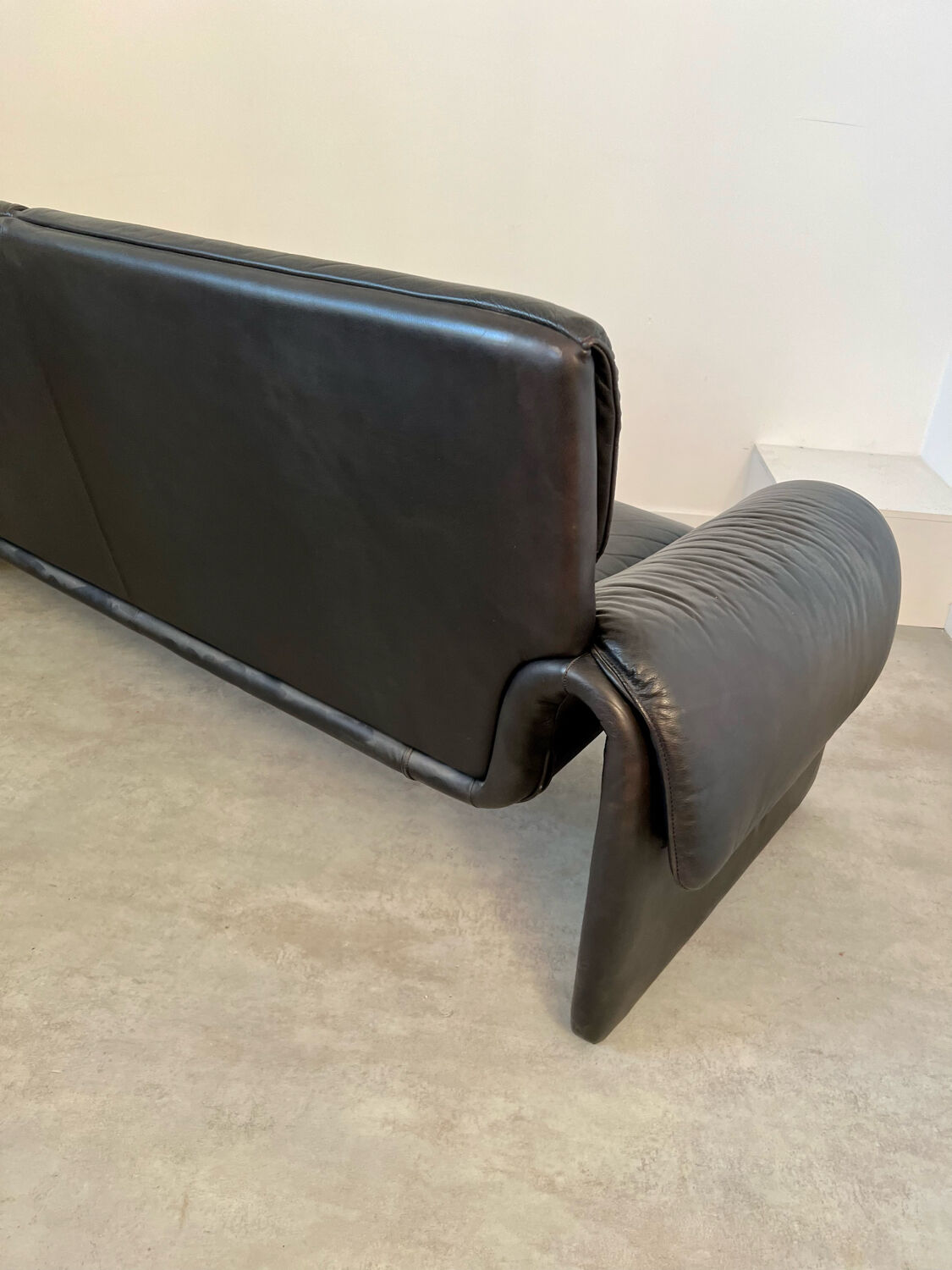 Sofa DESEDE DS-2011 2/3 seater vintage leather design of the 80s