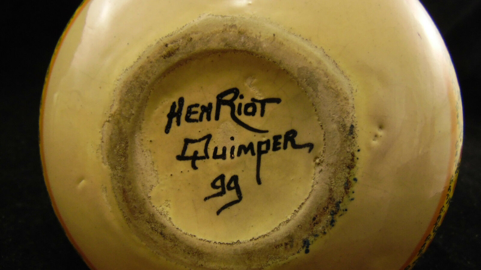 Lot of 2 ceramics Quimper Henriot and HB a vase and a milk pot